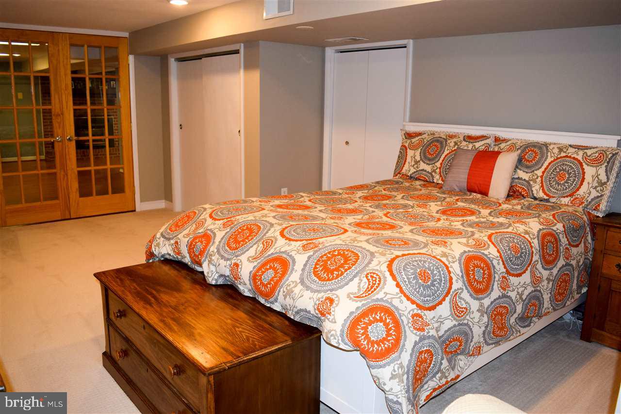 SOUTHERN FARMS - Residential