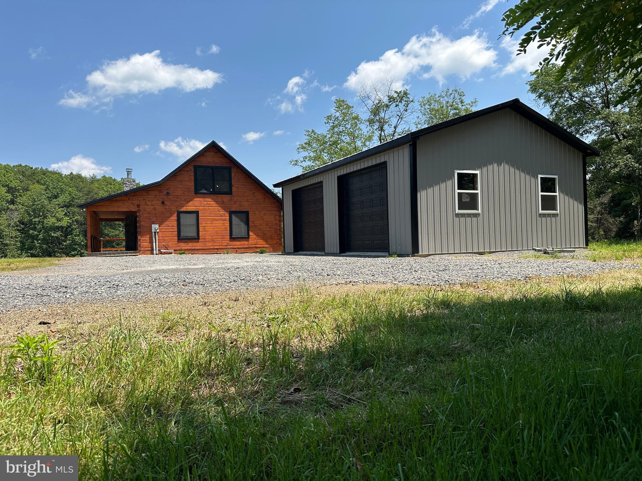 BLUFFS ON THE POTOMAC - Residential