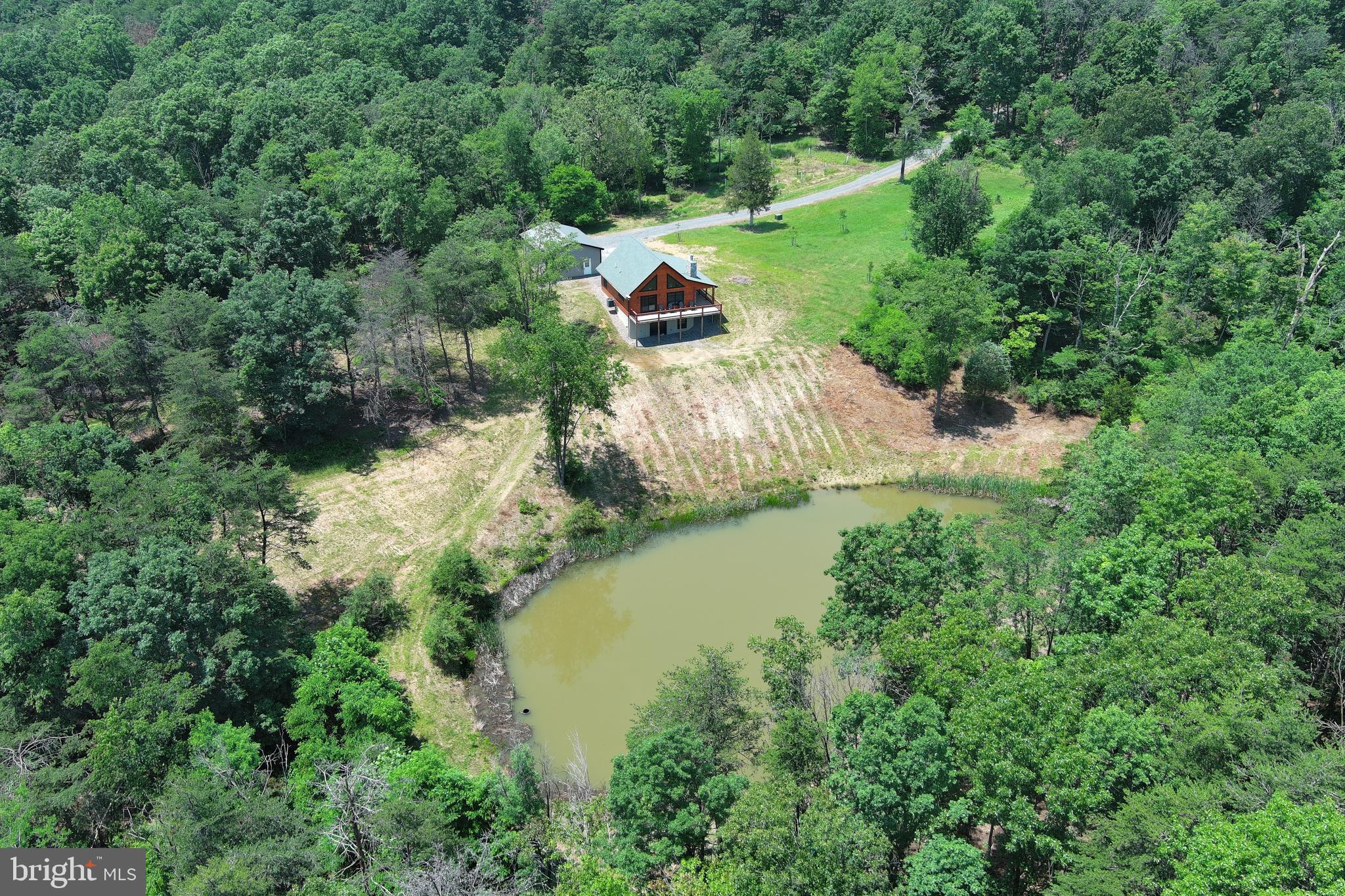 BLUFFS ON THE POTOMAC - Residential