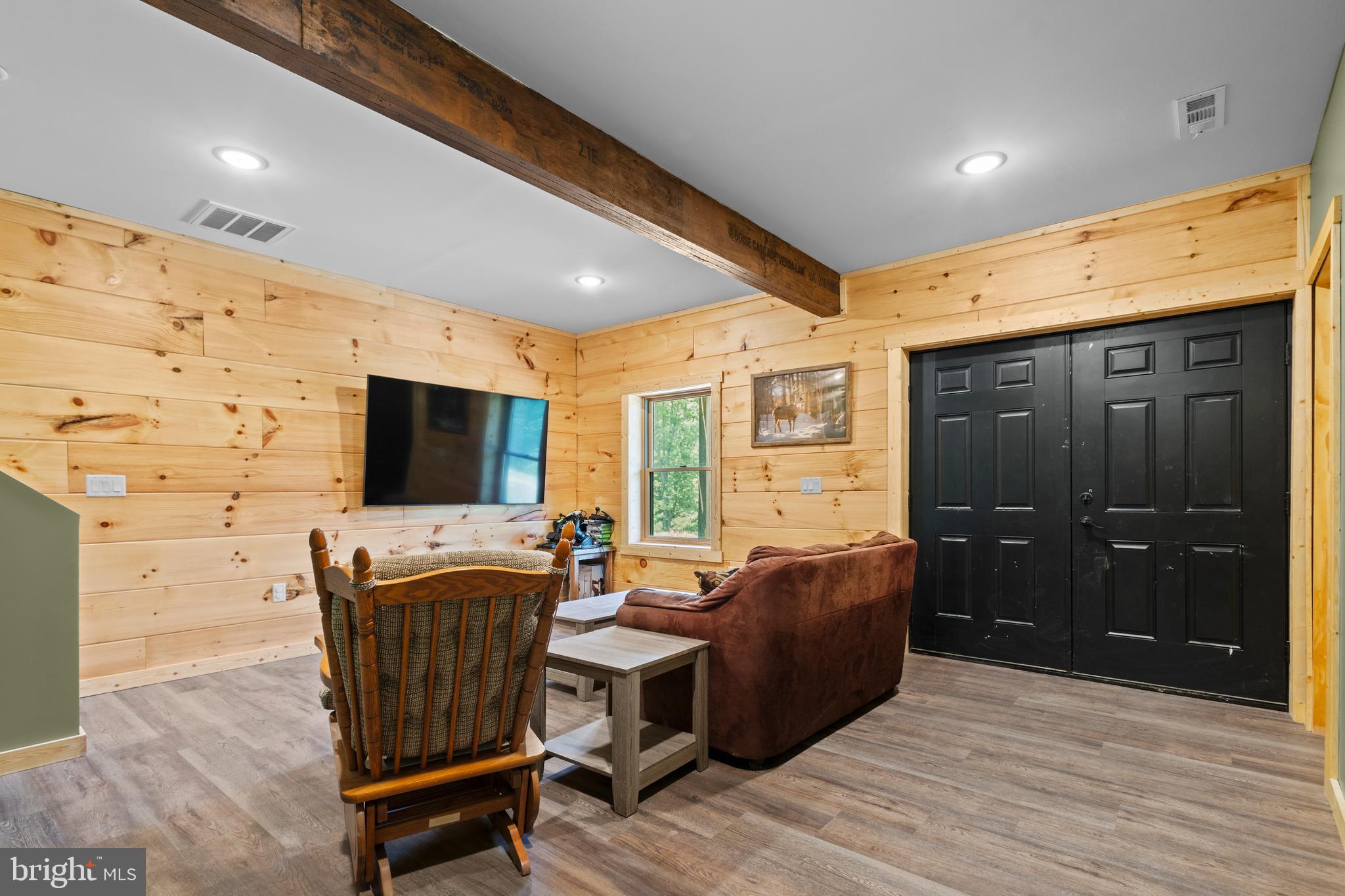 BLUFFS ON THE POTOMAC - Residential