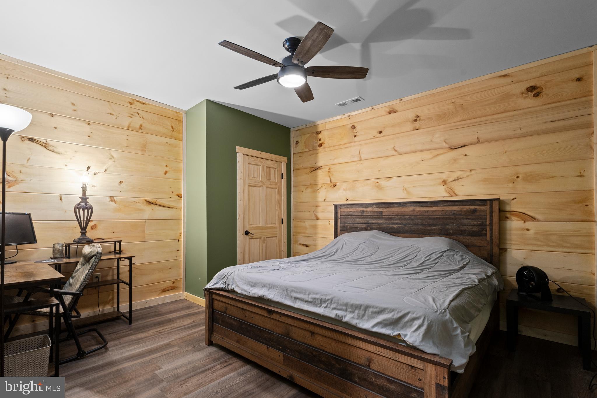 BLUFFS ON THE POTOMAC - Residential