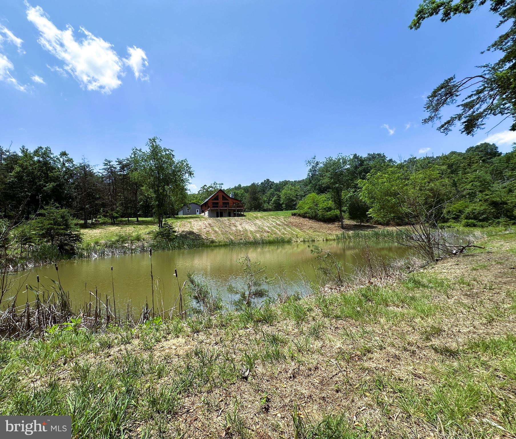 BLUFFS ON THE POTOMAC - Residential