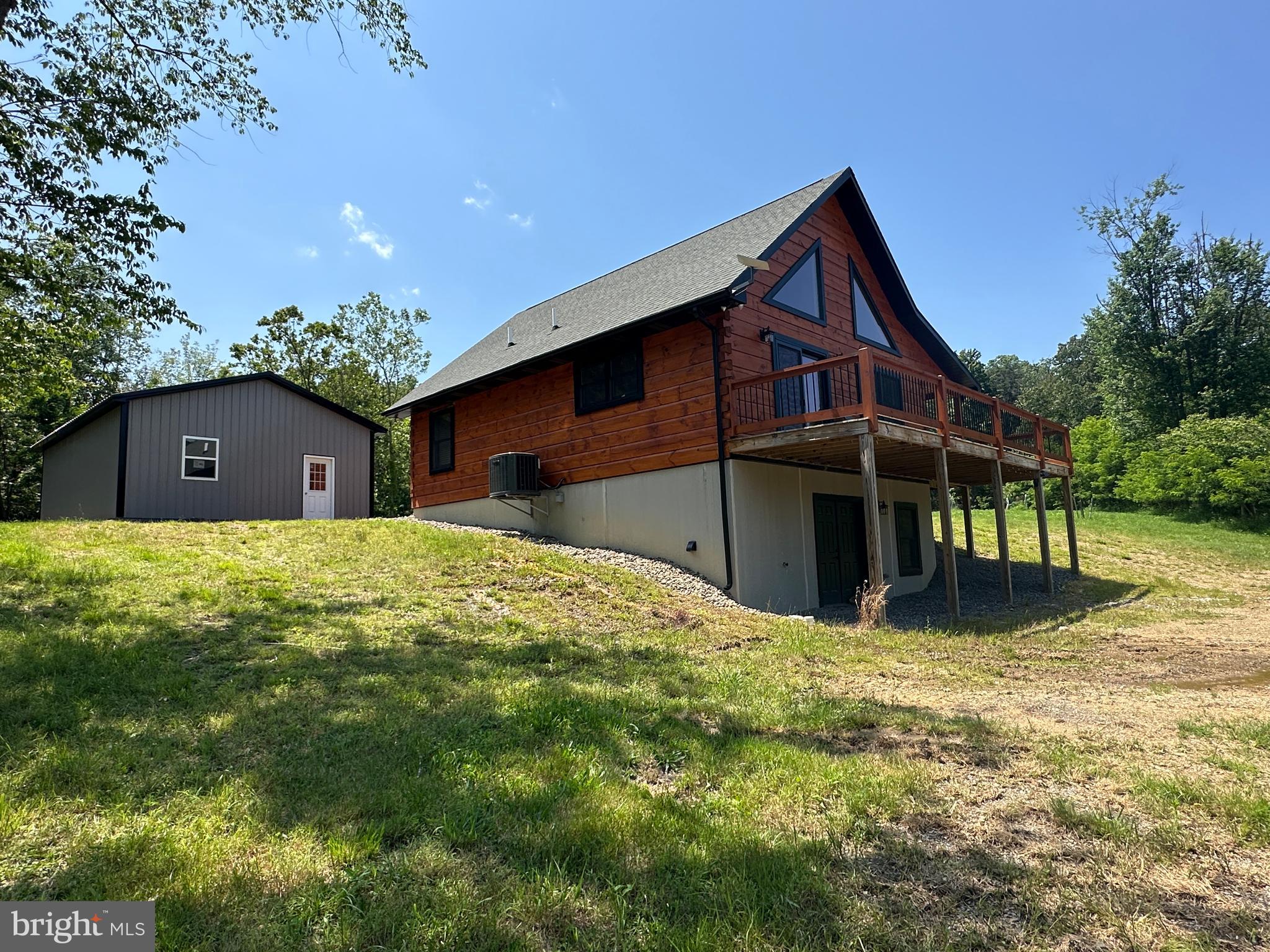 BLUFFS ON THE POTOMAC - Residential