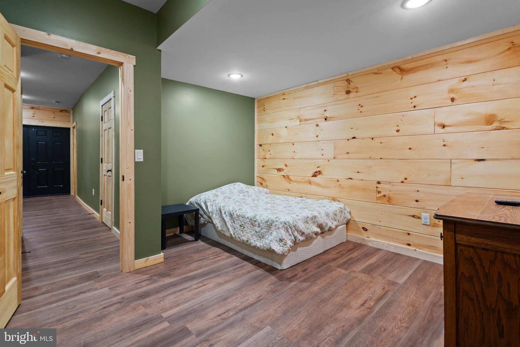 BLUFFS ON THE POTOMAC - Residential