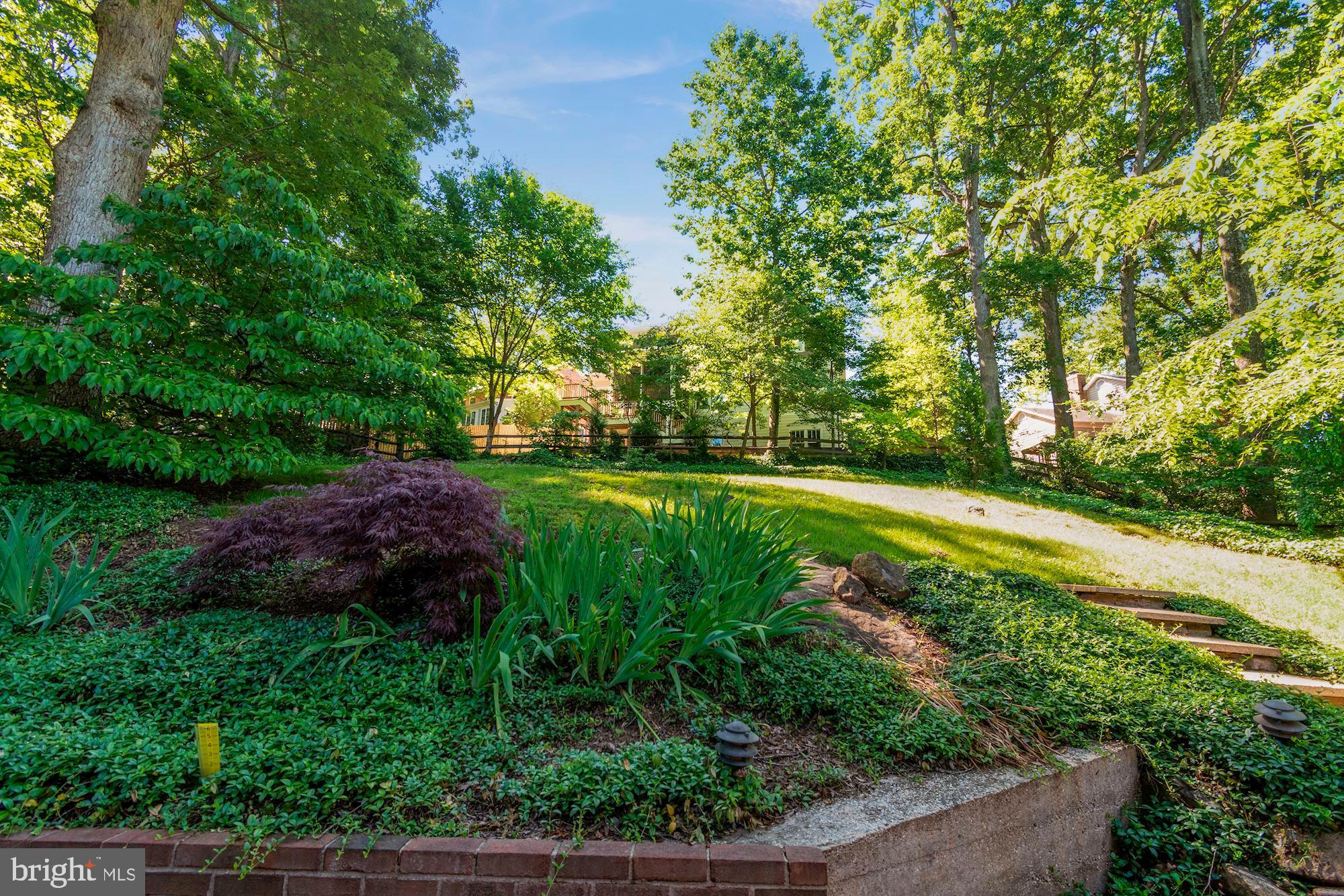 STRATFORD HILLS - Residential