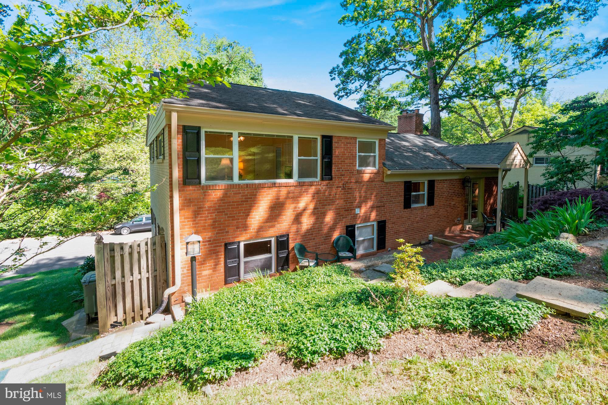 STRATFORD HILLS - Residential