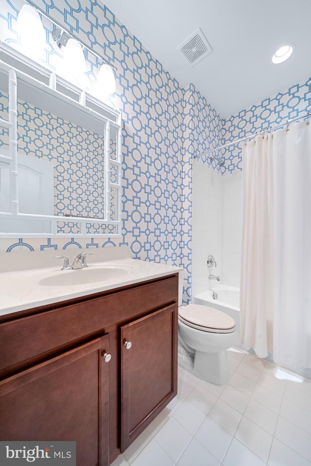 BRAMBLETON - Residential Lease