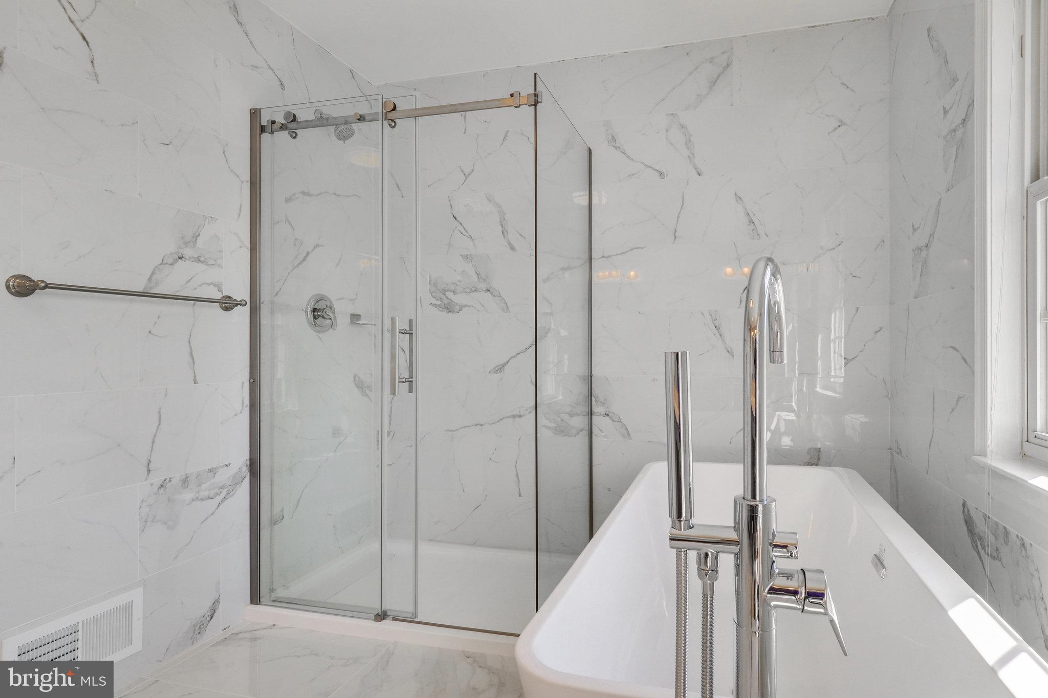 SOUTH RIDING - Residential