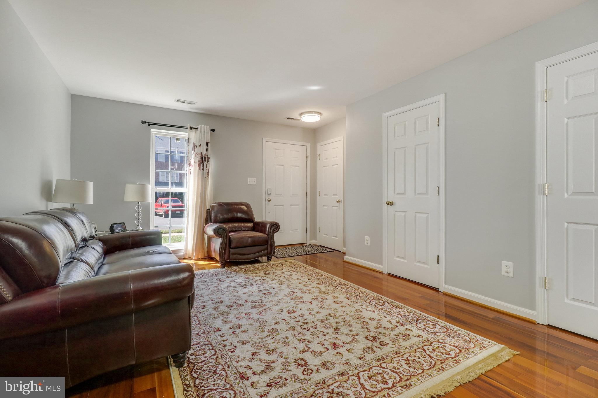 SOUTH RIDING - Residential