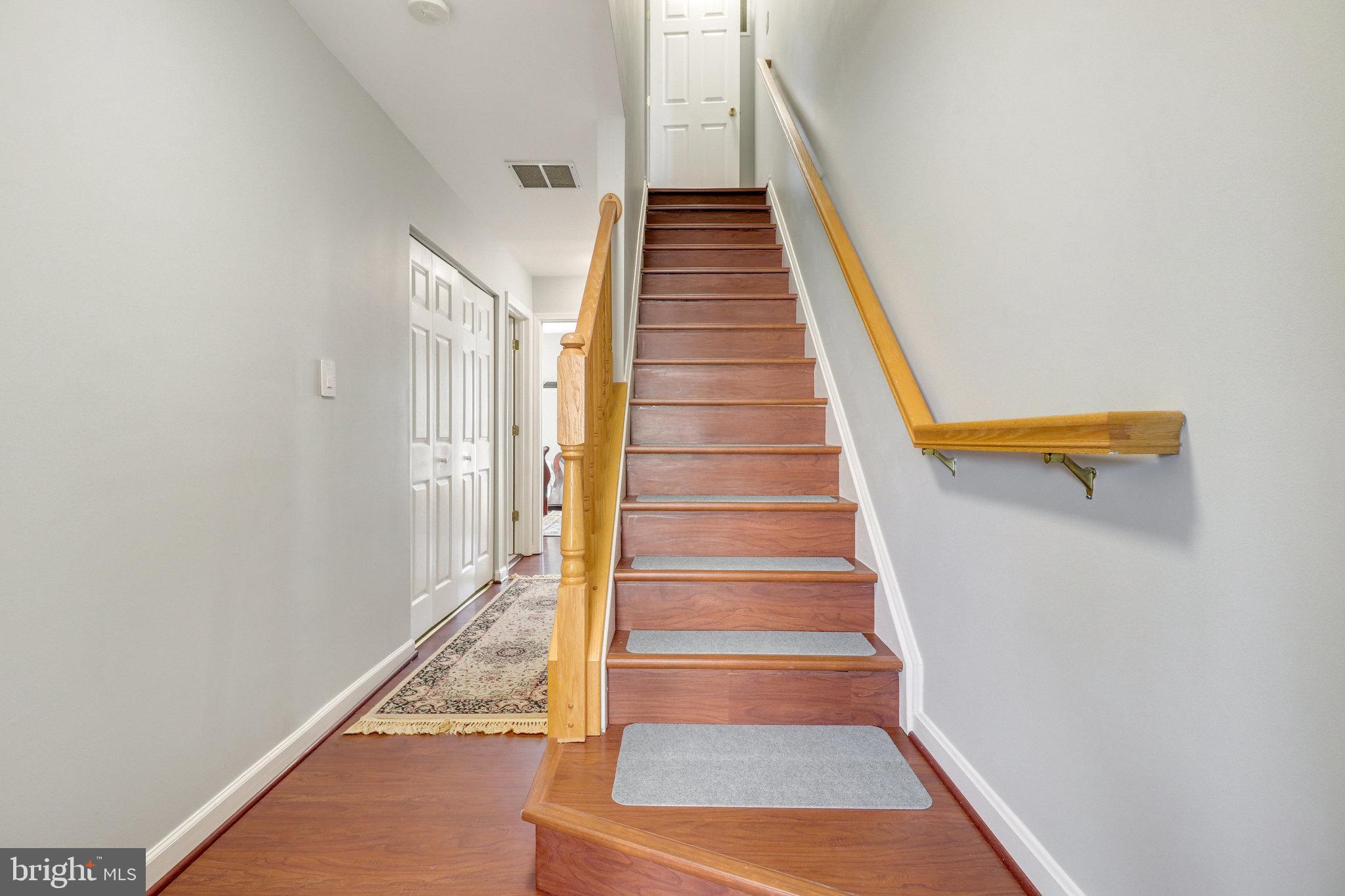 SOUTH RIDING - Residential