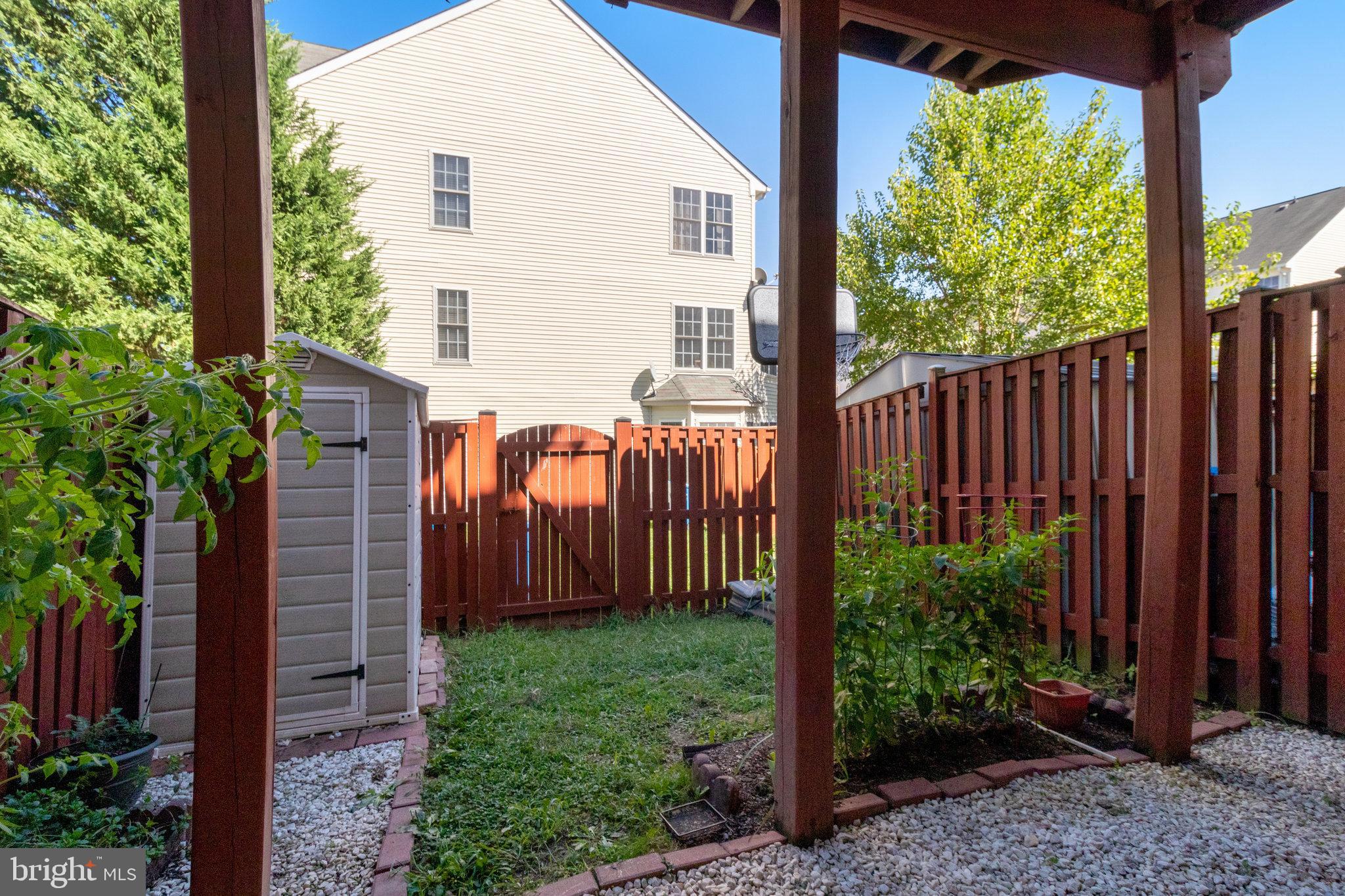 SOUTH RIDING - Residential