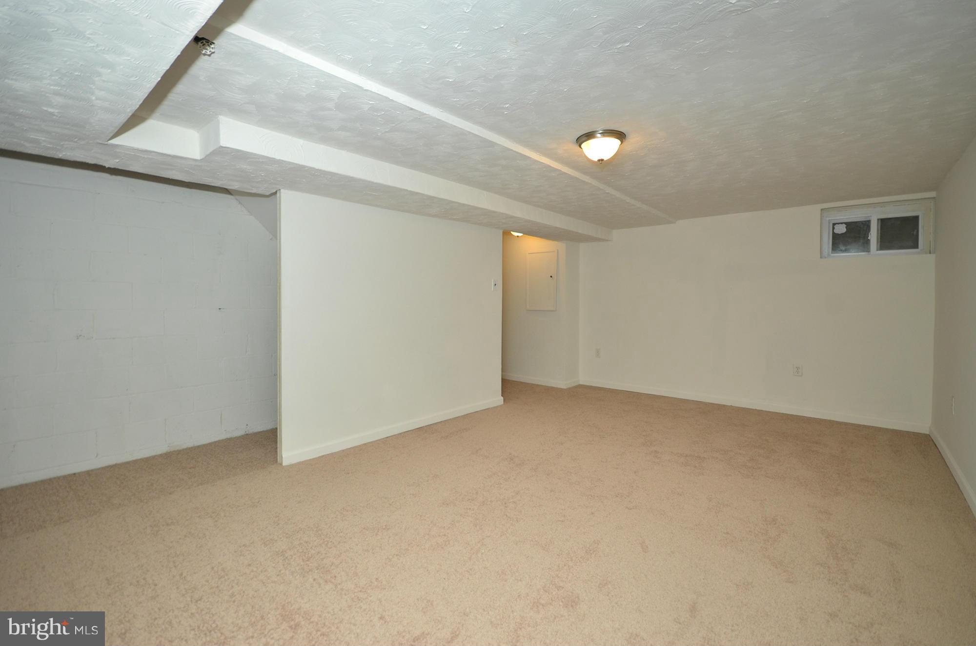 FLANNERY LANE - Residential