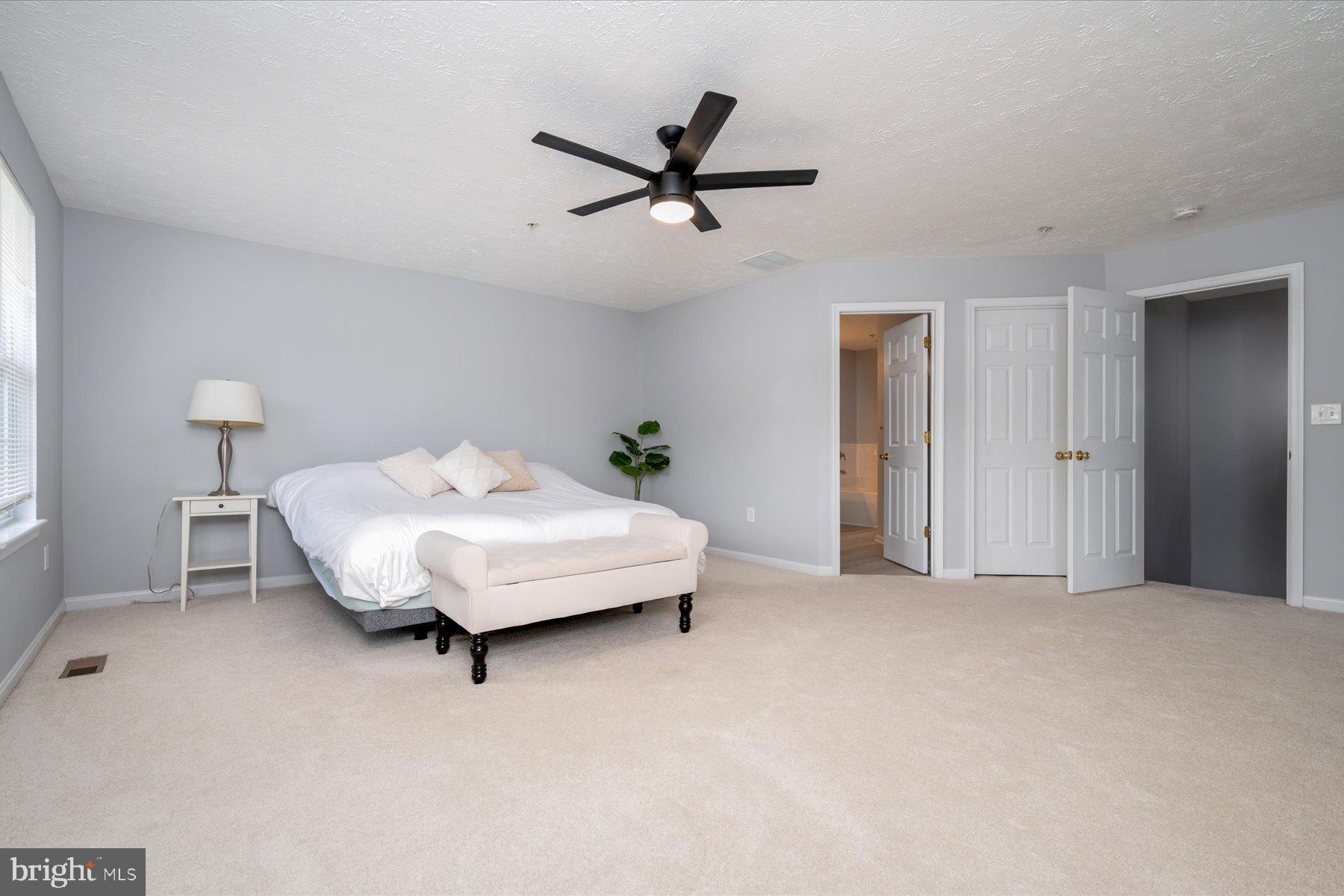 ANNAPOLIS OVERLOOK - Residential