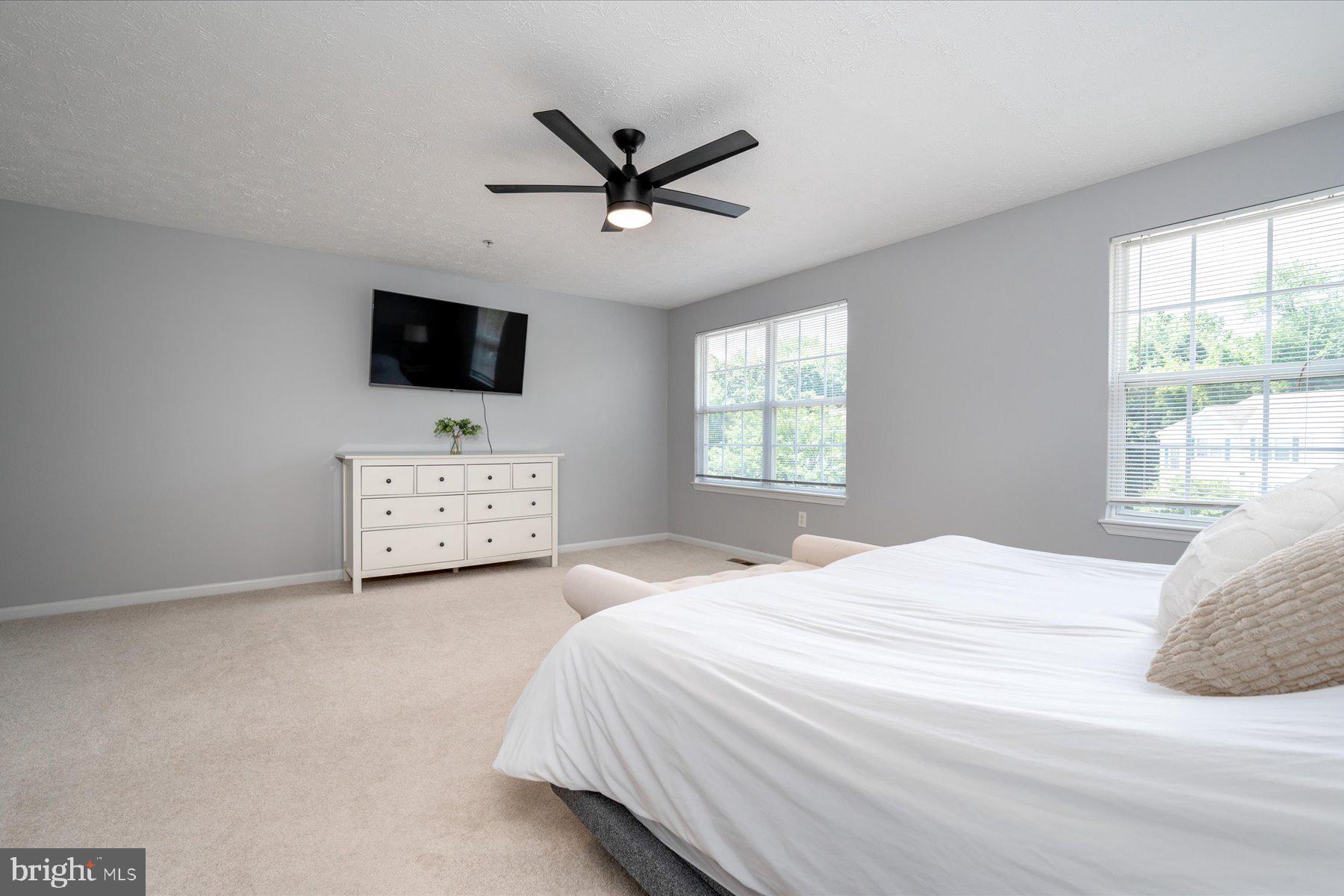 ANNAPOLIS OVERLOOK - Residential