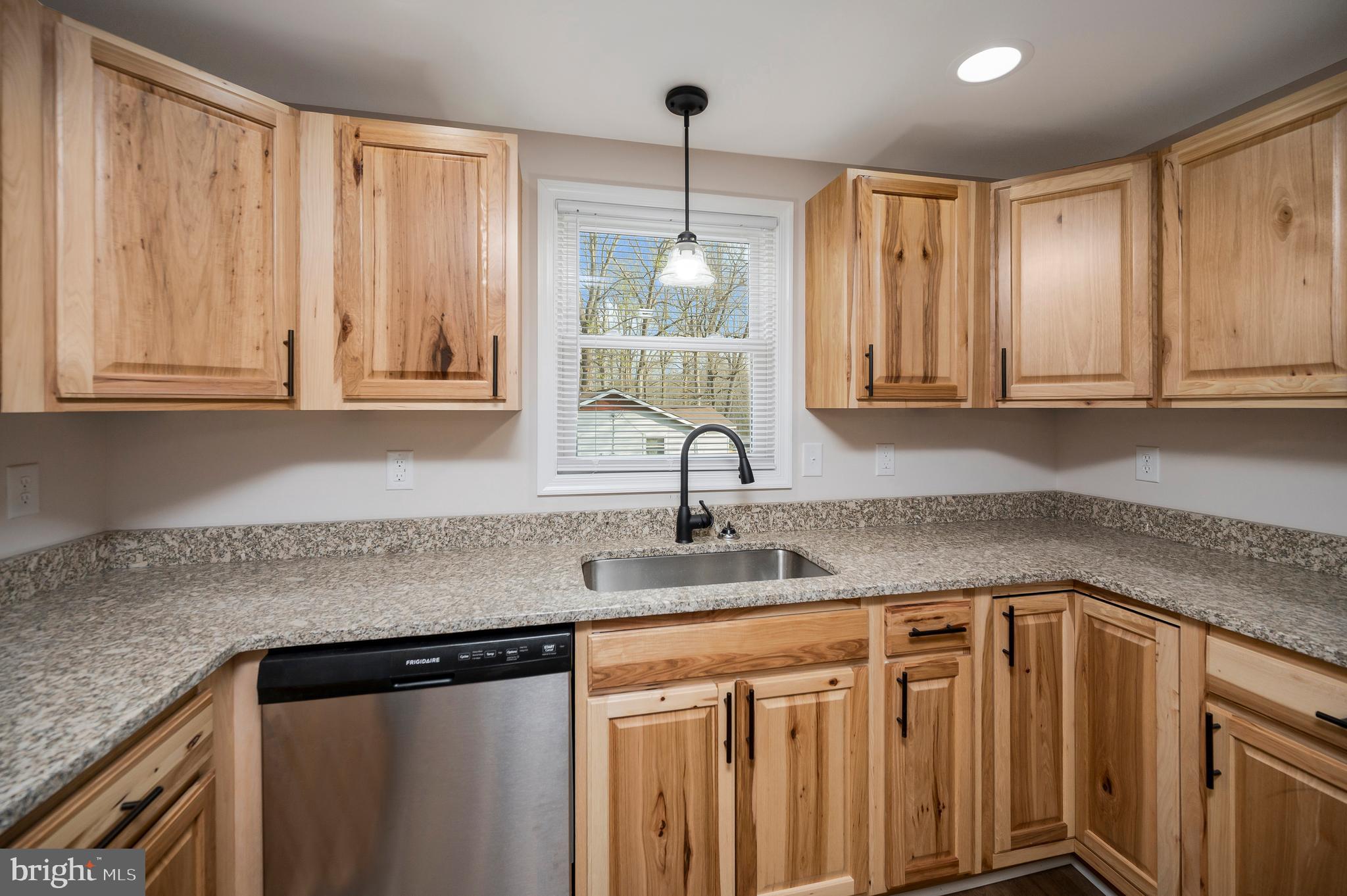 LITTLE ACRES - Residential