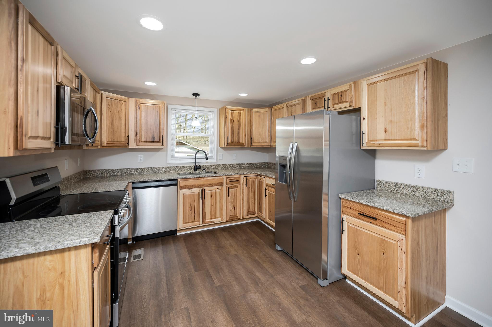 LITTLE ACRES - Residential