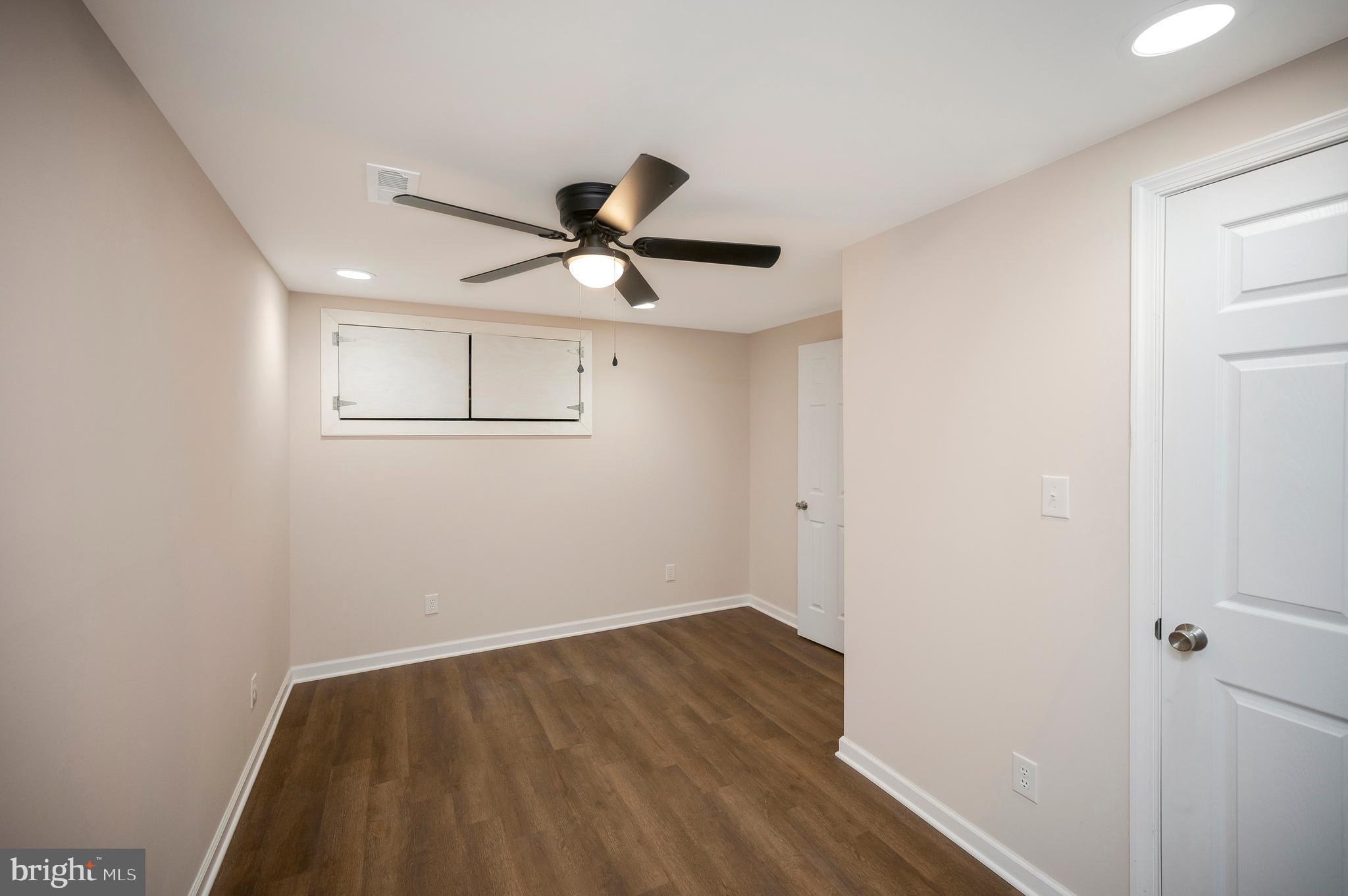 LITTLE ACRES - Residential