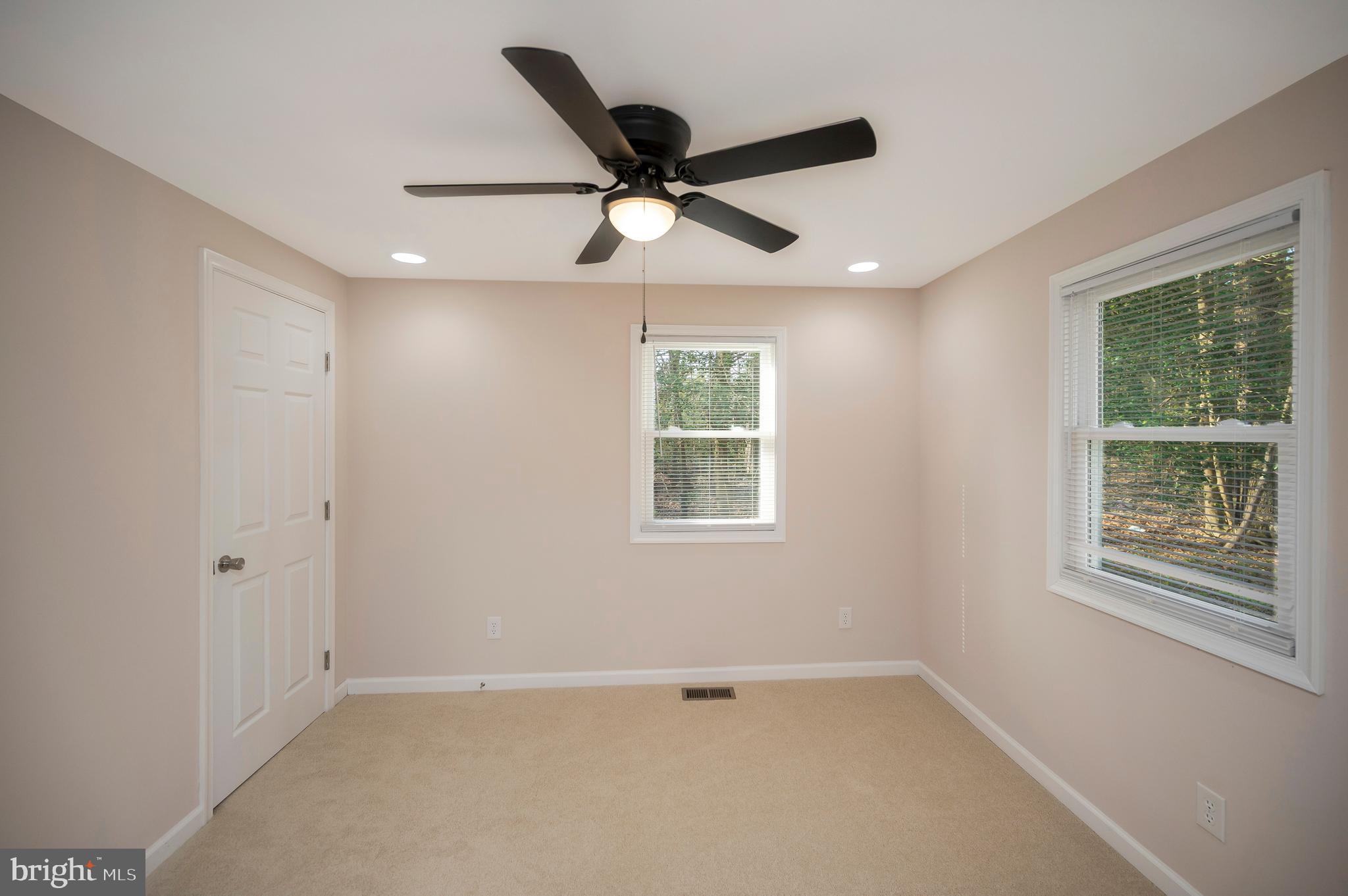 LITTLE ACRES - Residential