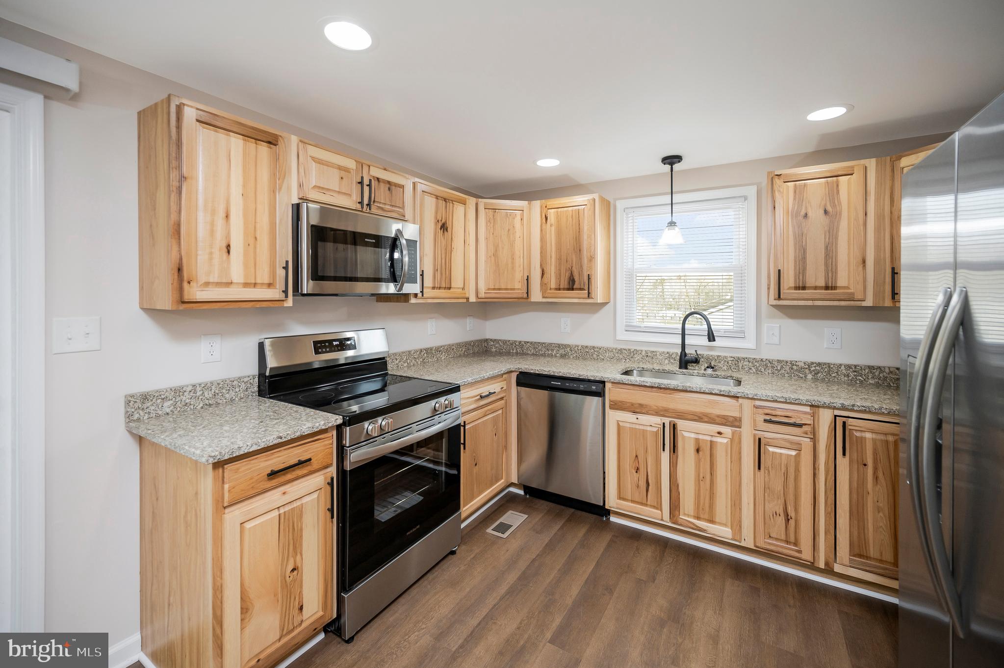 LITTLE ACRES - Residential