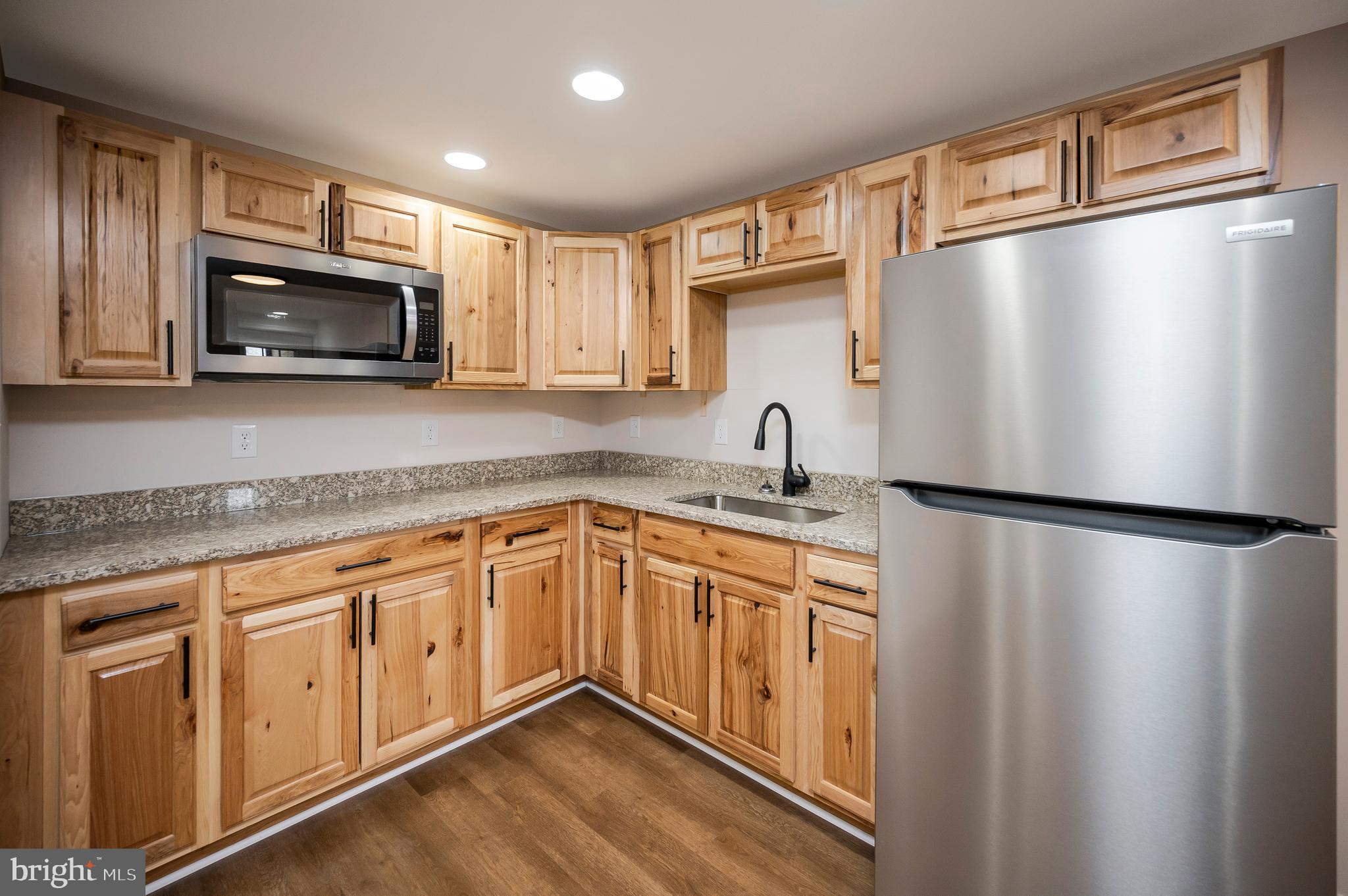 LITTLE ACRES - Residential