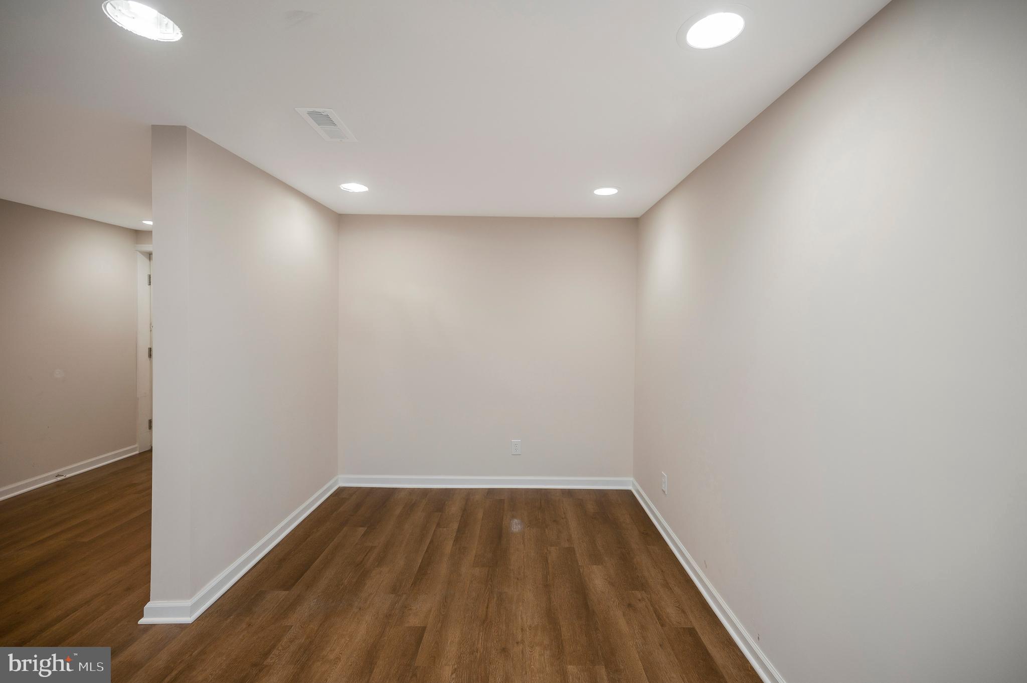 LITTLE ACRES - Residential