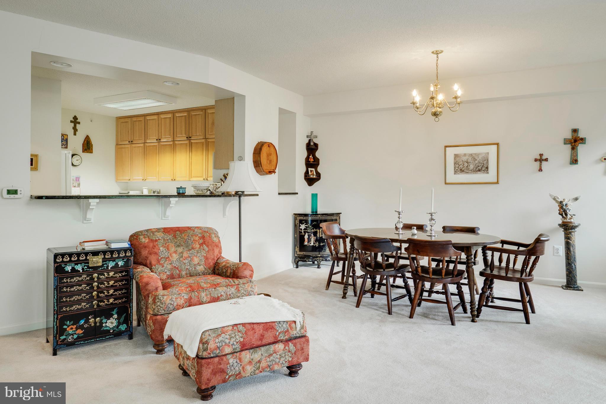 LANSDOWNE WOODS - Residential