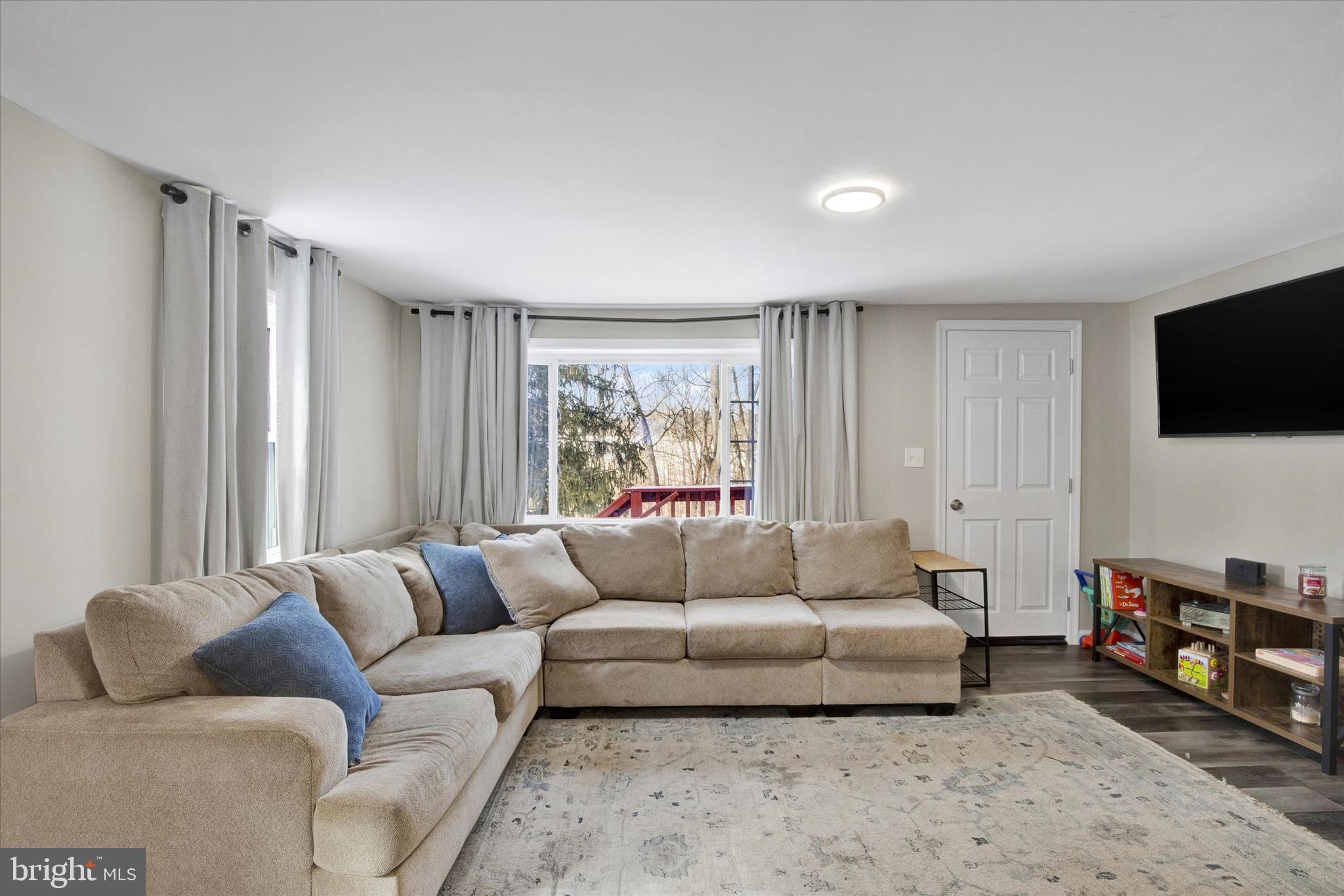 COLORA - Residential