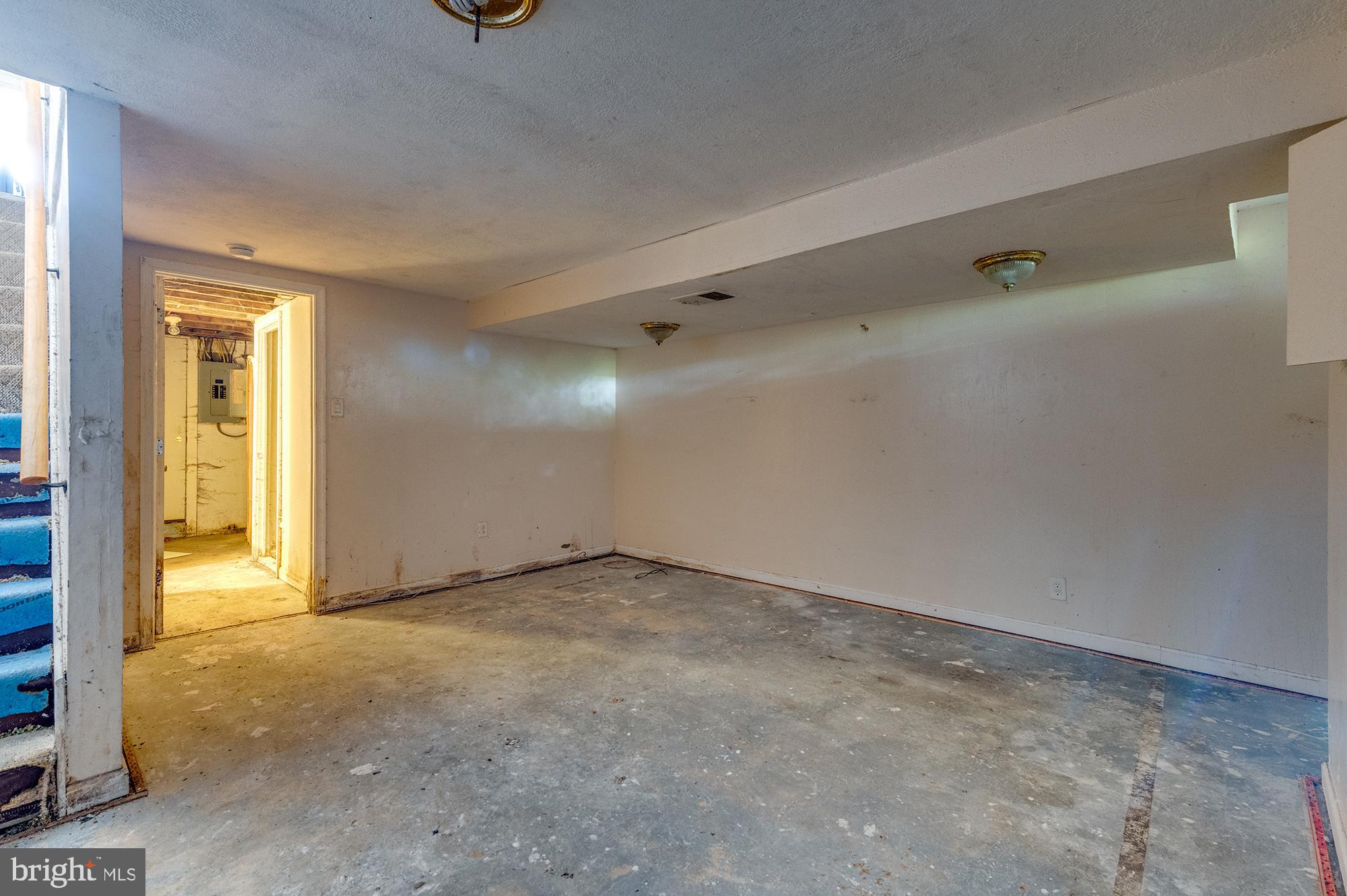 WEST INVERNESS - Residential