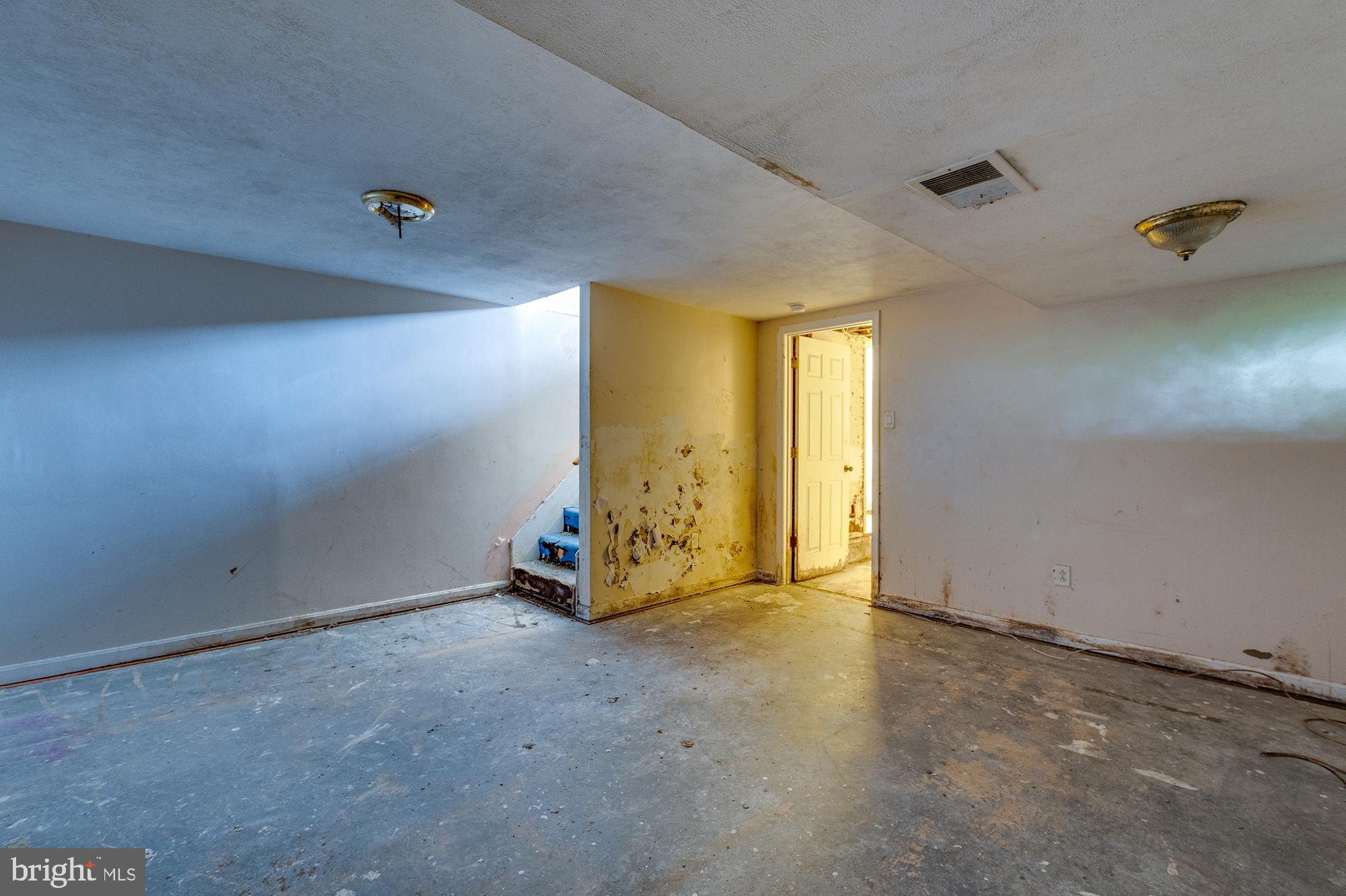 WEST INVERNESS - Residential