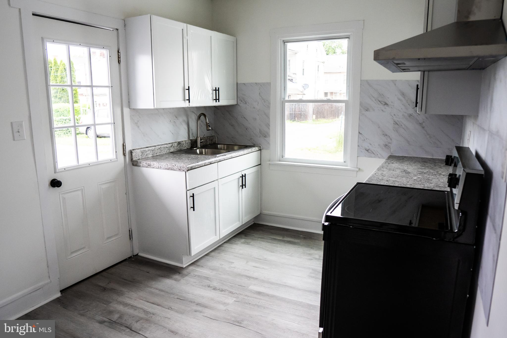 LEBANON CITY - Residential