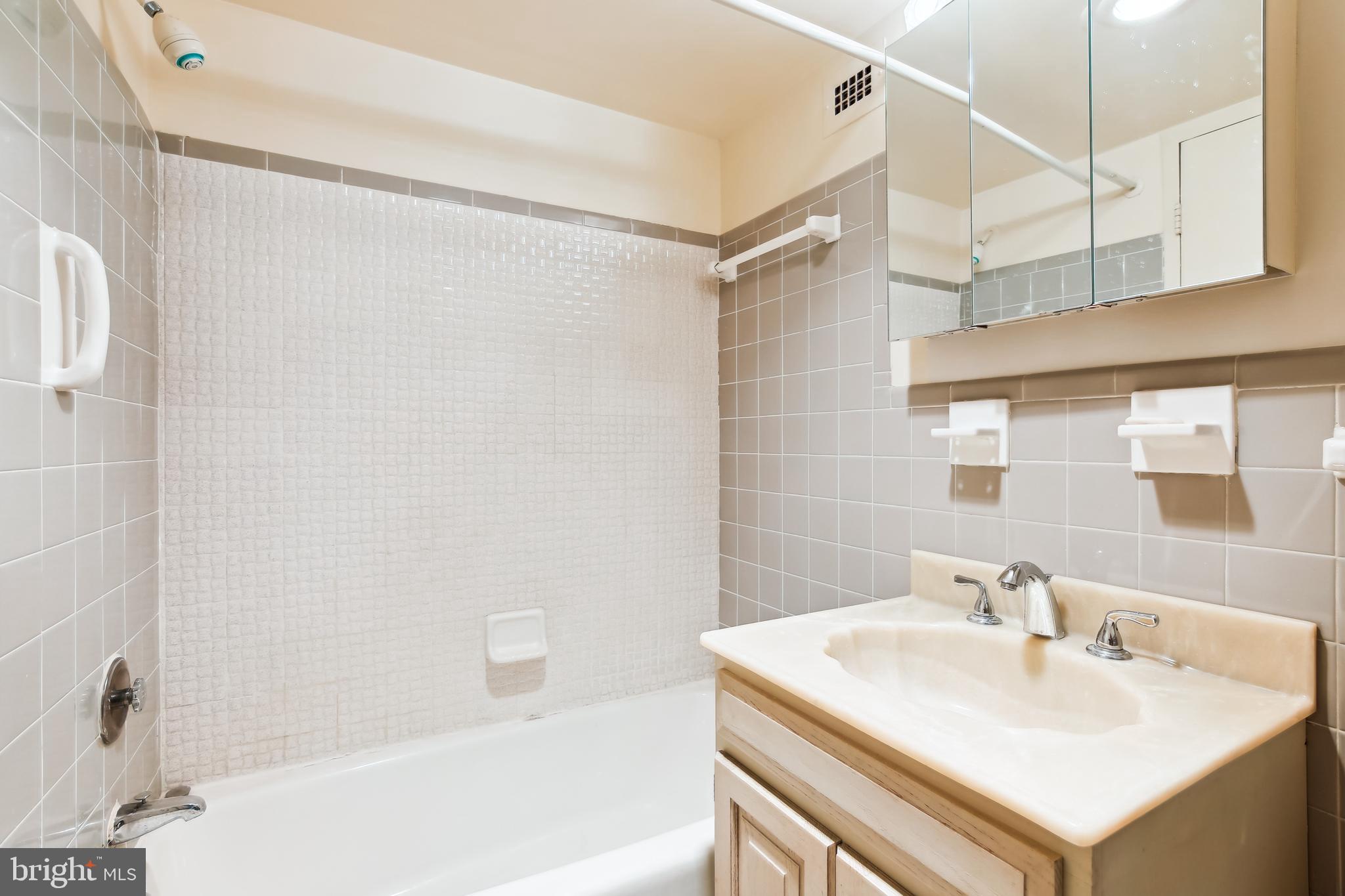 GROSVENOR PARK - Residential