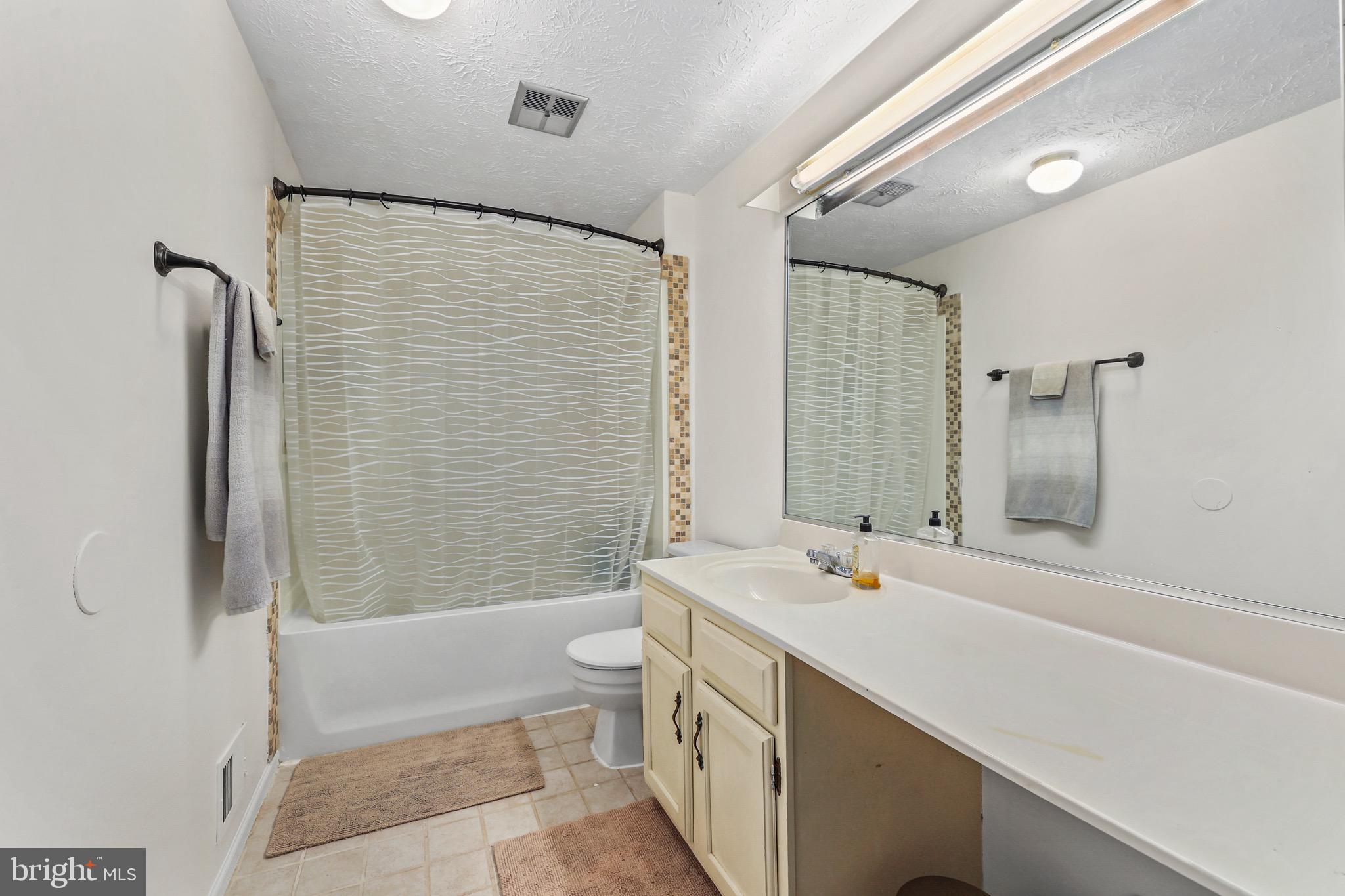 XANADU ESTATES - Residential