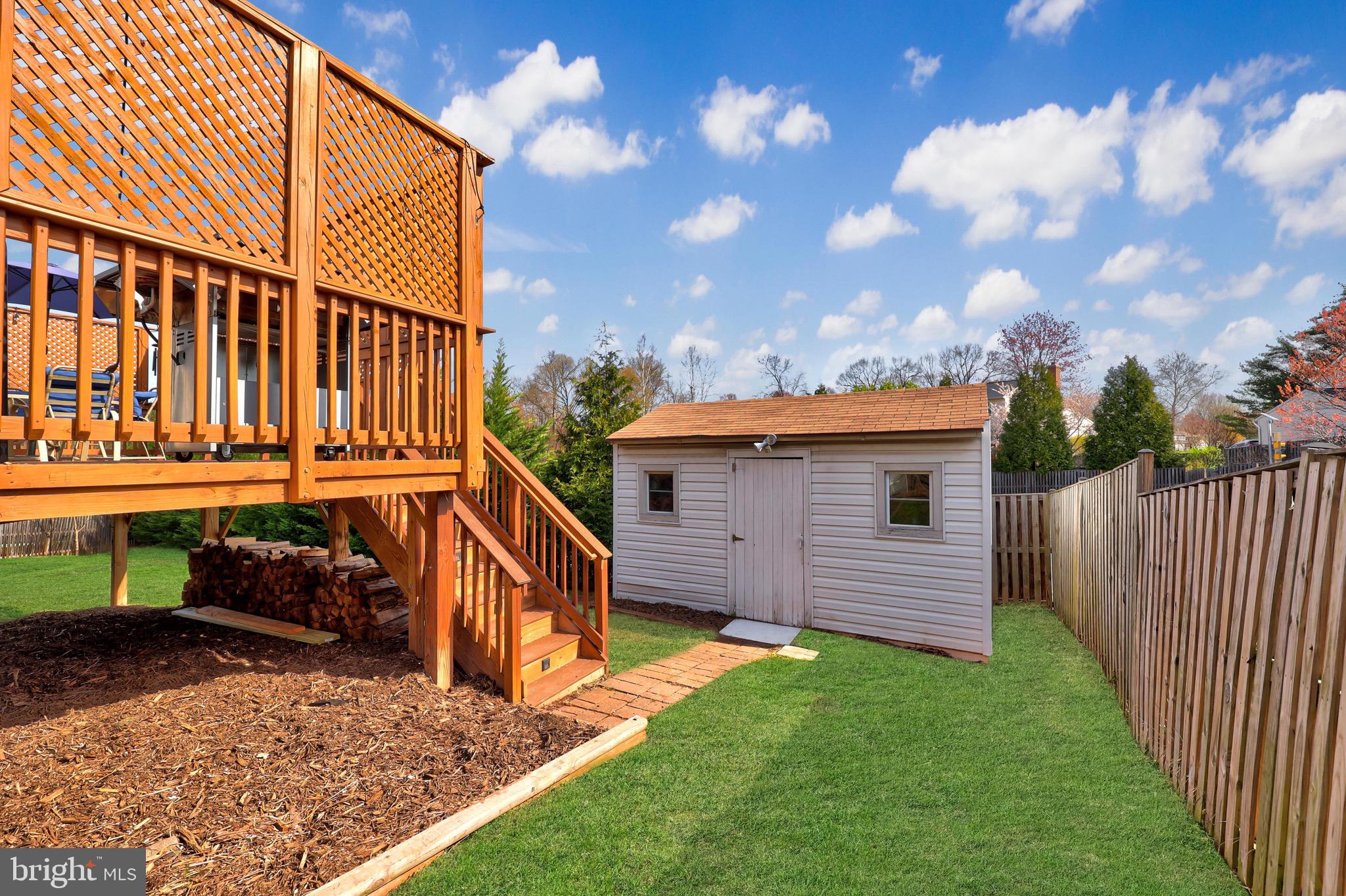 XANADU ESTATES - Residential