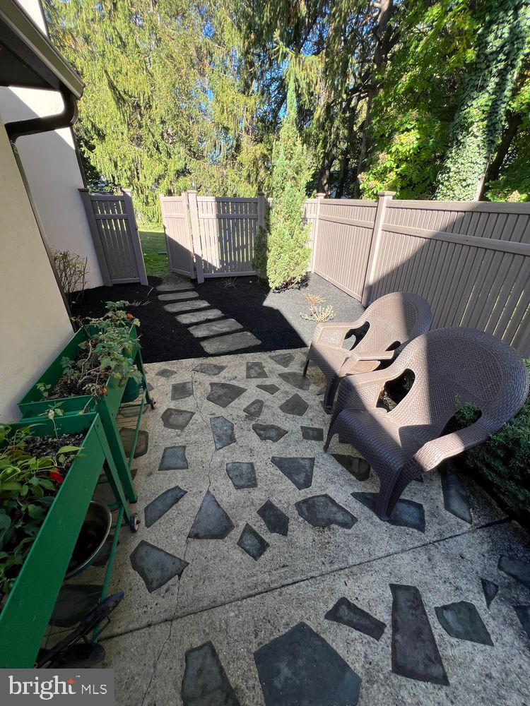 BRYN MAWR - Residential