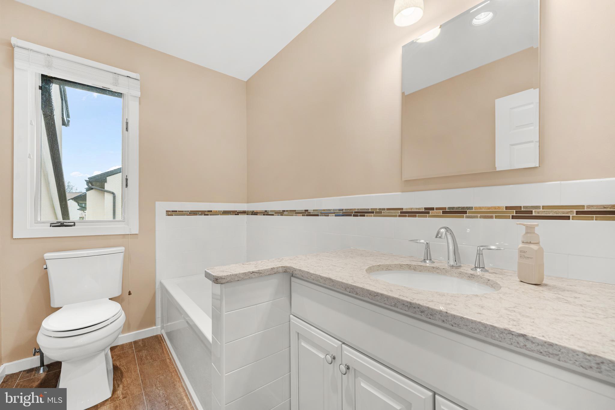 BRYN MAWR - Residential