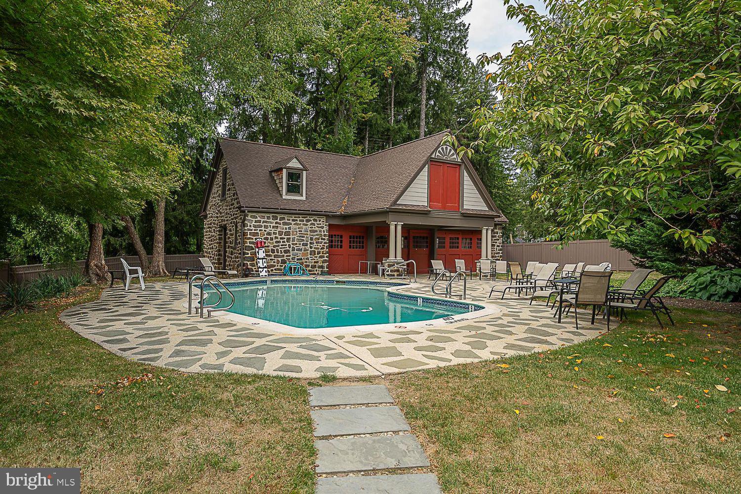 BRYN MAWR - Residential