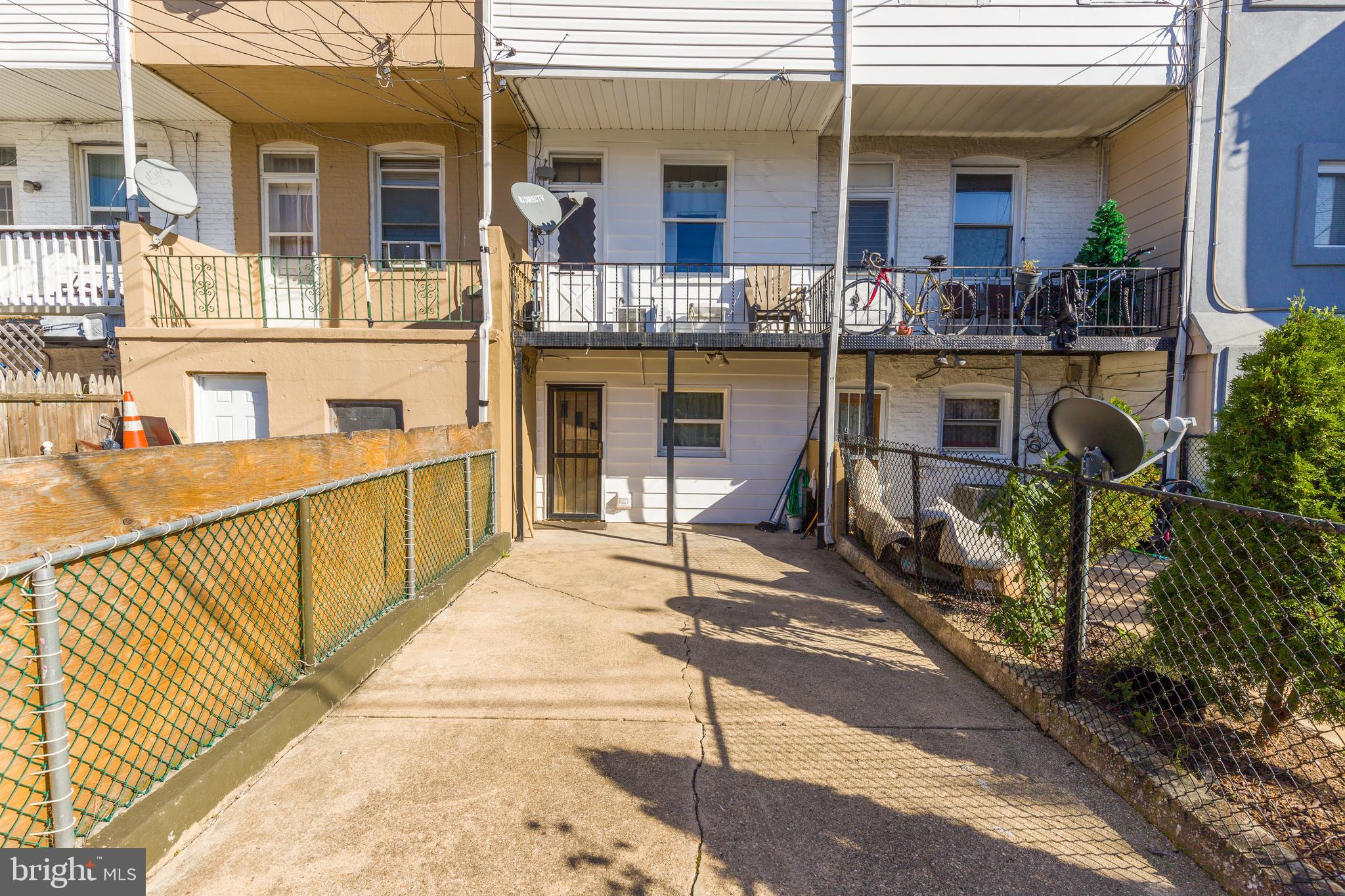 GREEKTOWN - Residential