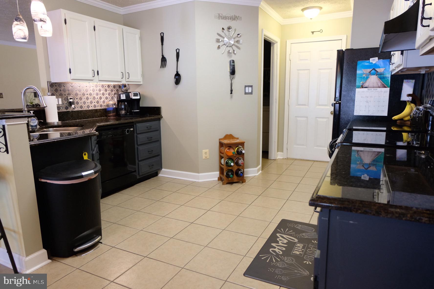 ELBRIDGE ESTATES - Residential Lease