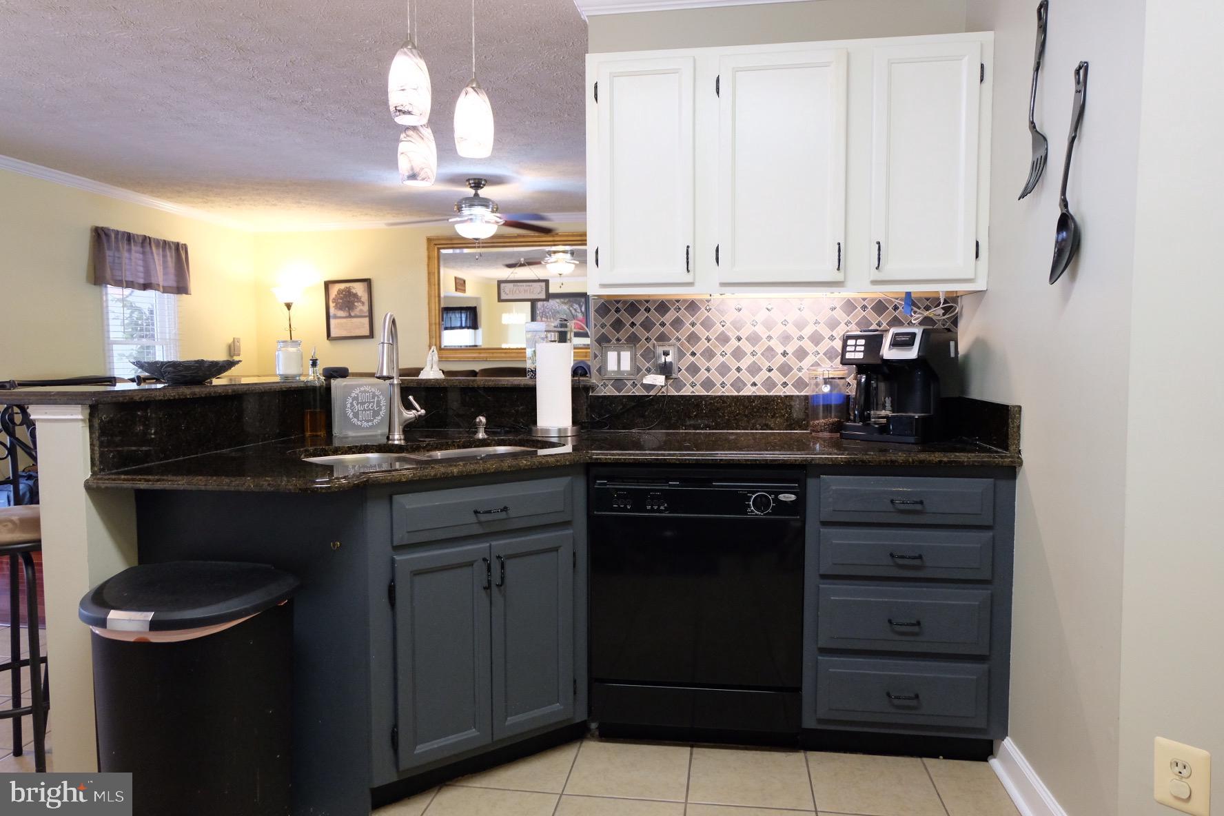 ELBRIDGE ESTATES - Residential Lease