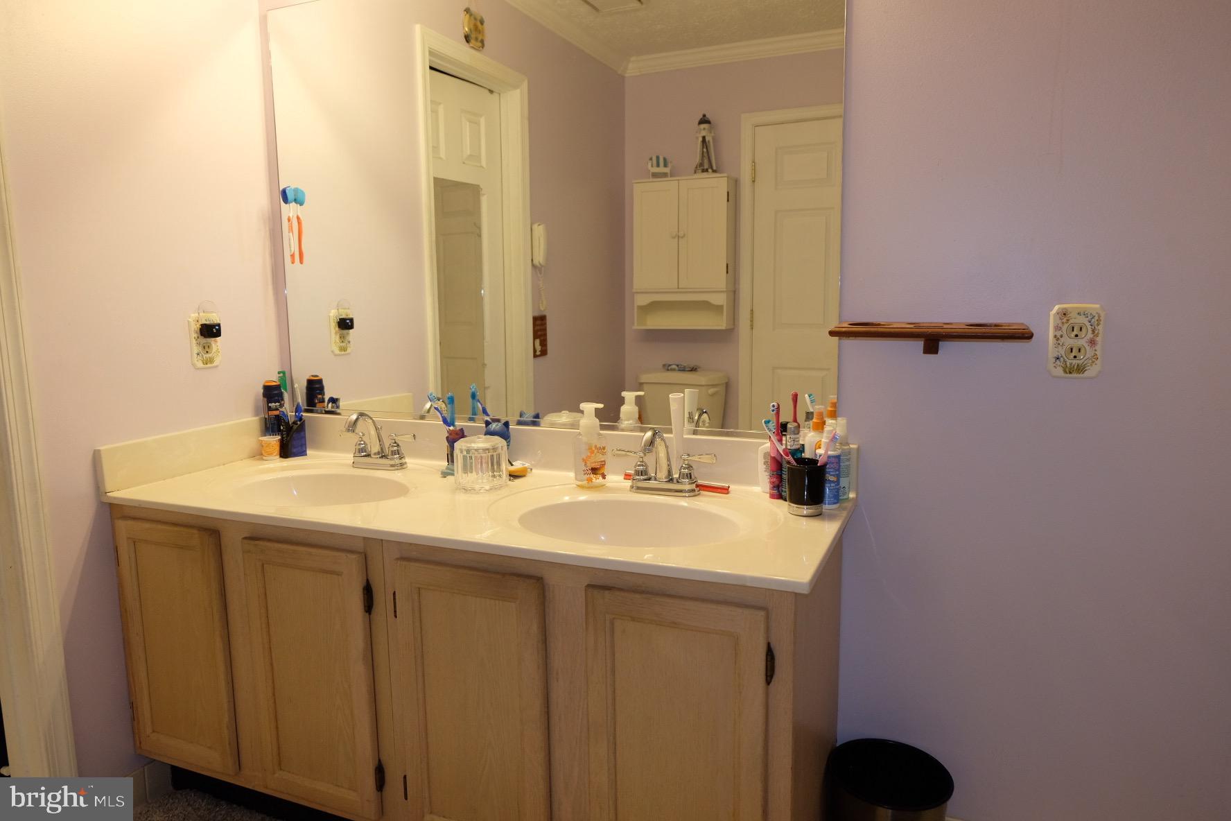 ELBRIDGE ESTATES - Residential Lease