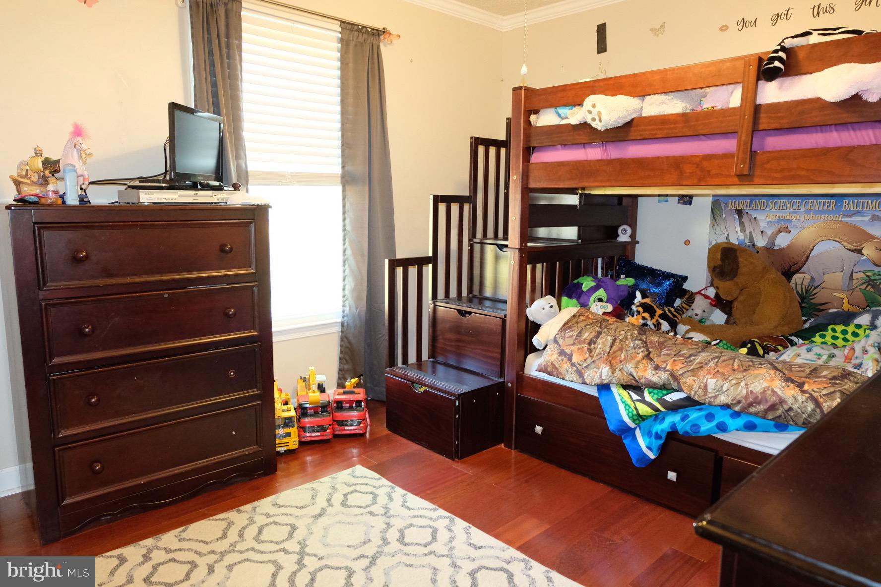 ELBRIDGE ESTATES - Residential Lease