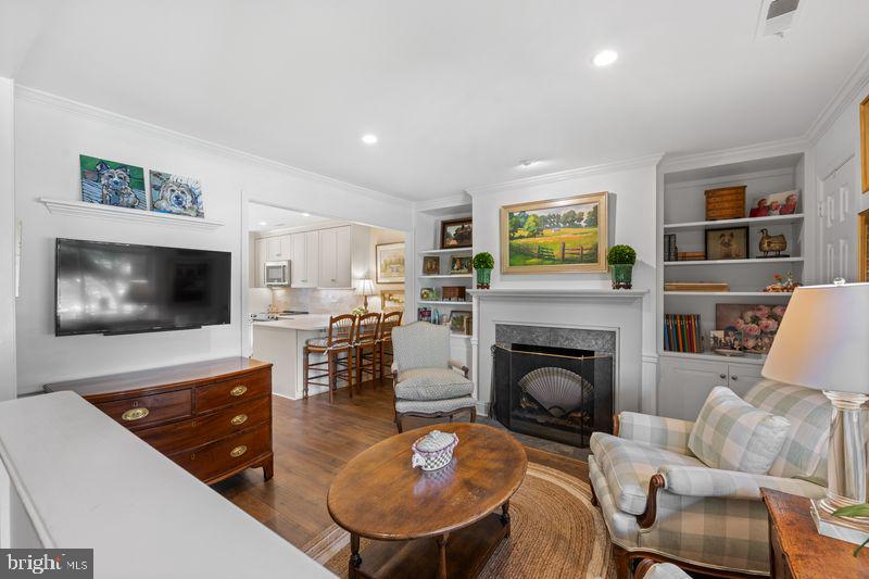 305 PAOLI WOODS DRIVE