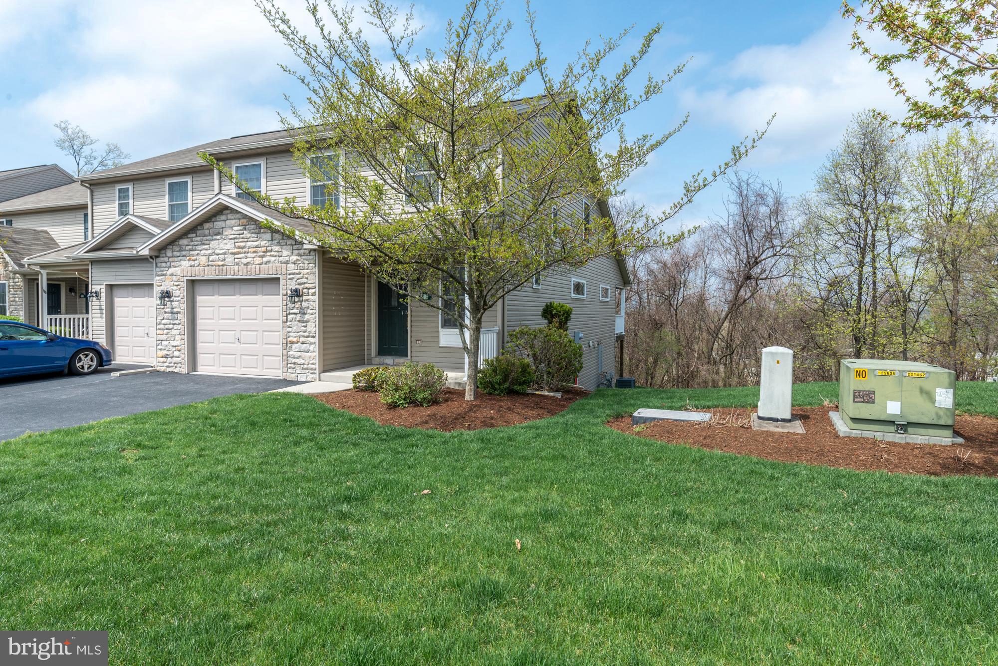 IVY RIDGE - Residential