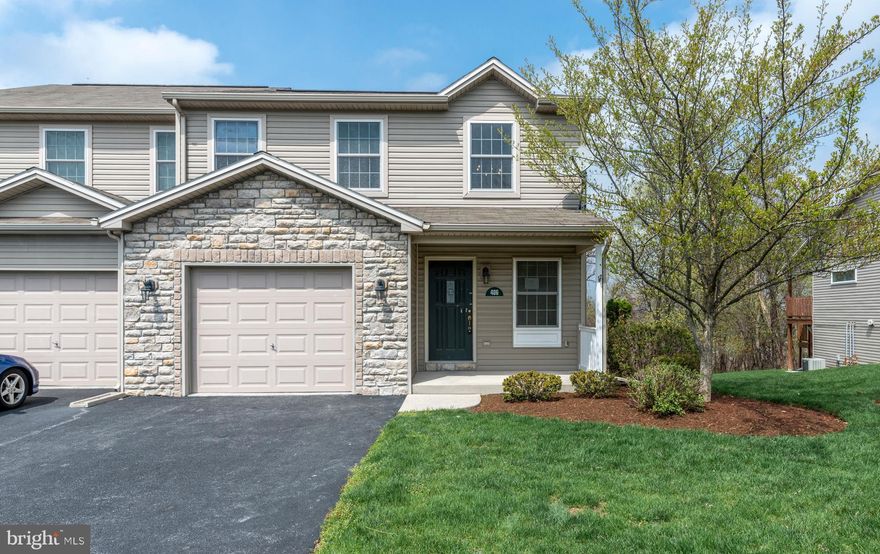 This townhome is a must see. Fresh paint throughout the home home. 1st floor master suite. 1st floor laundry. Finished basement with a full bath. First Look Initiative until May 8th, 2019. This home will not last long.