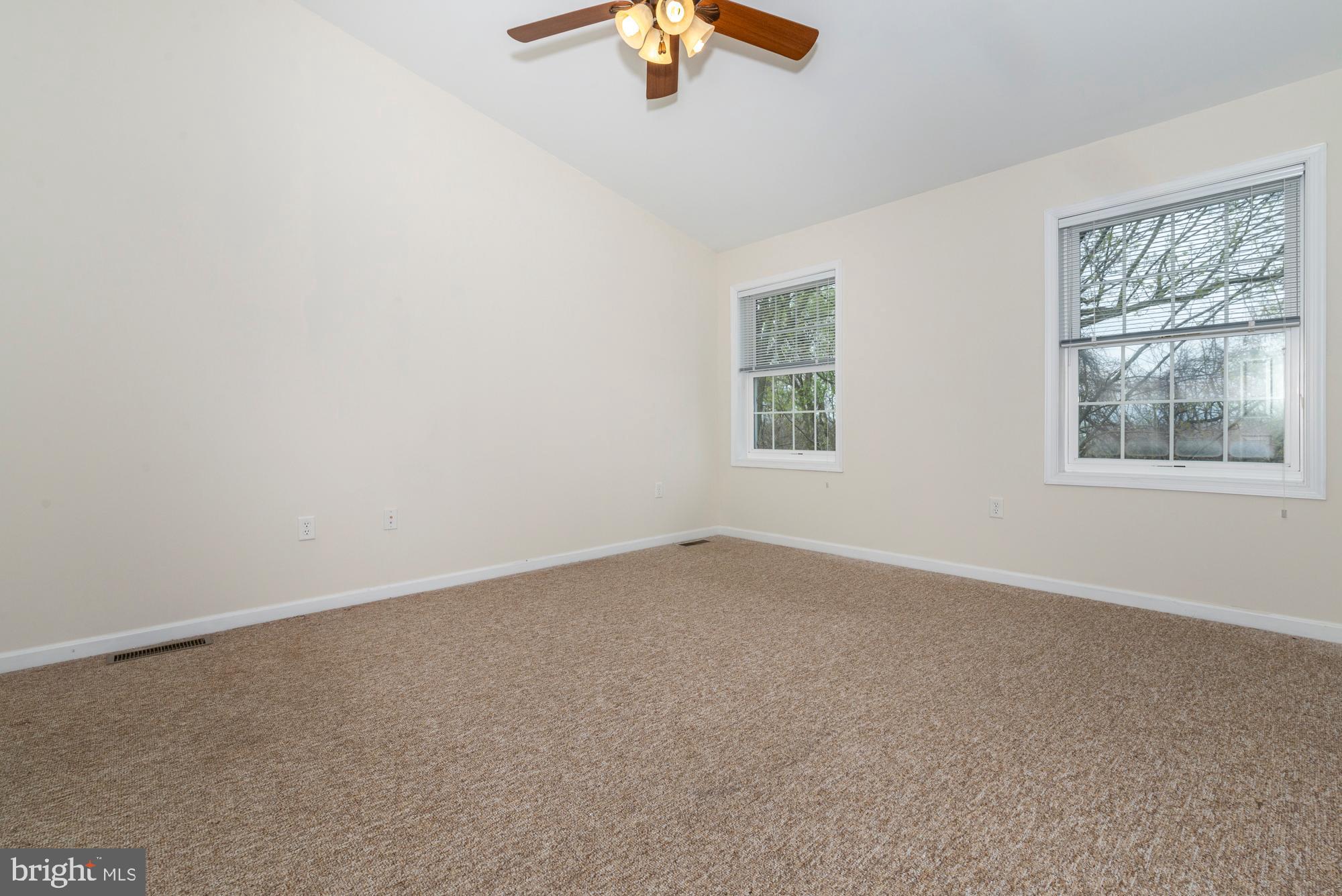IVY RIDGE - Residential