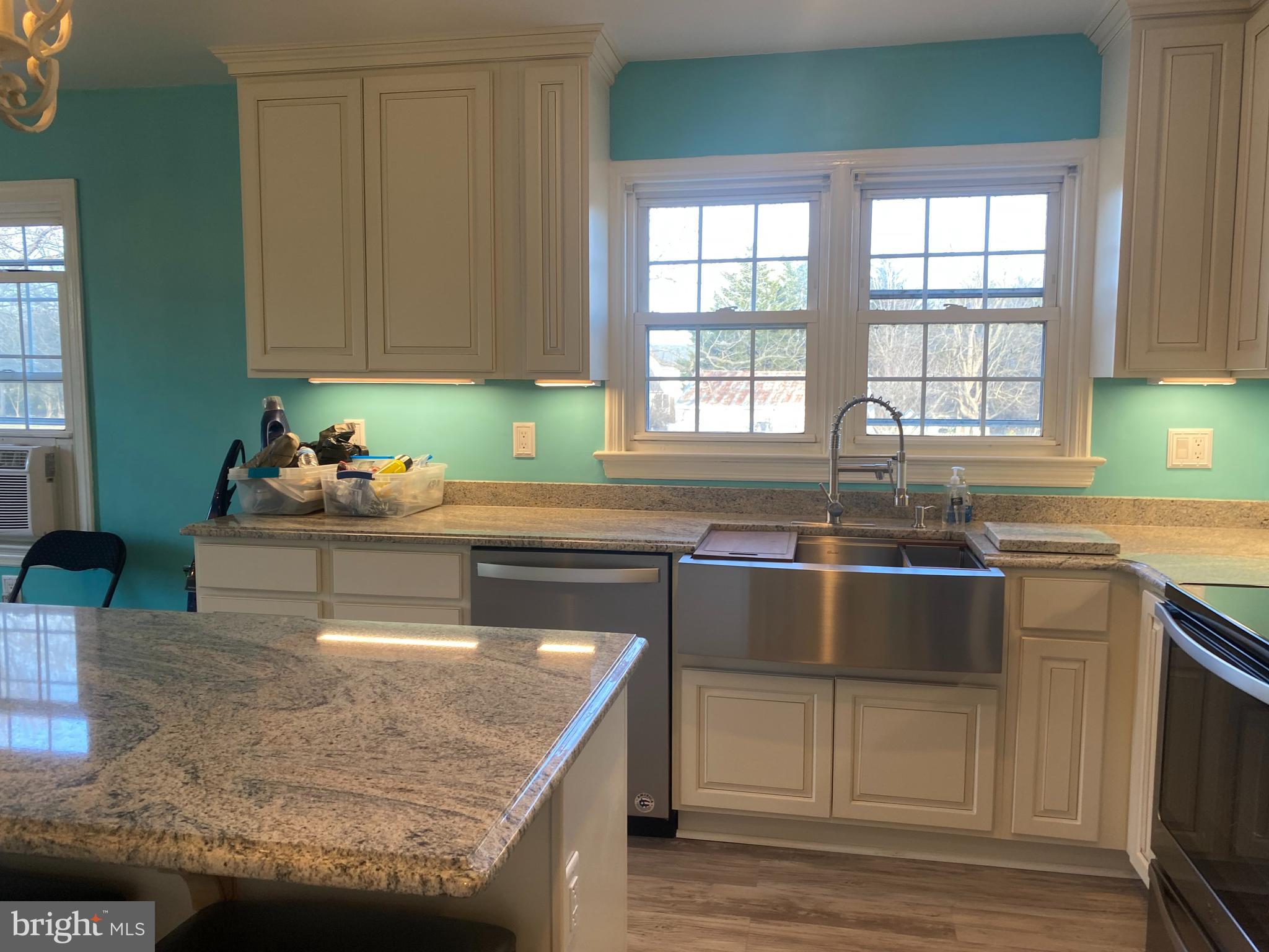 DEERFIELD - Residential Lease