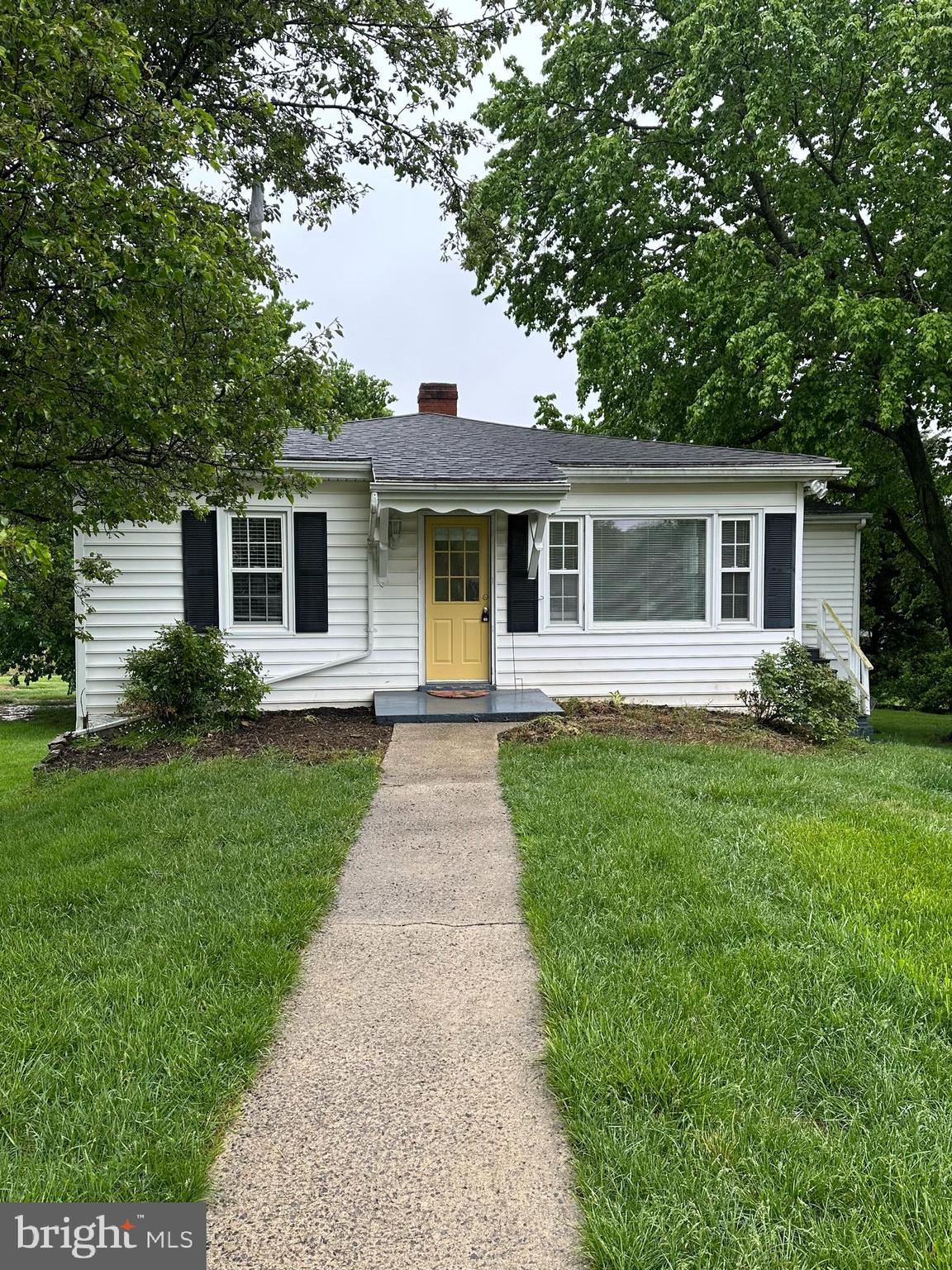 DEERFIELD - Residential Lease