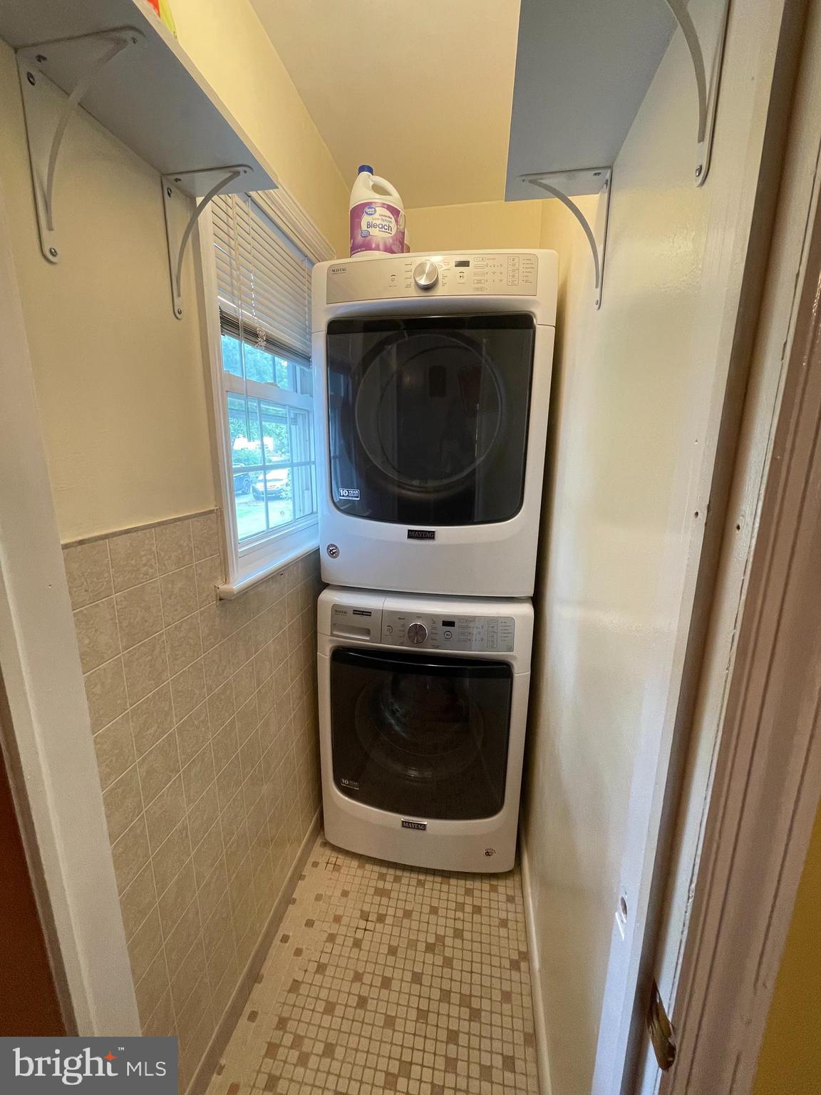 DEERFIELD - Residential Lease