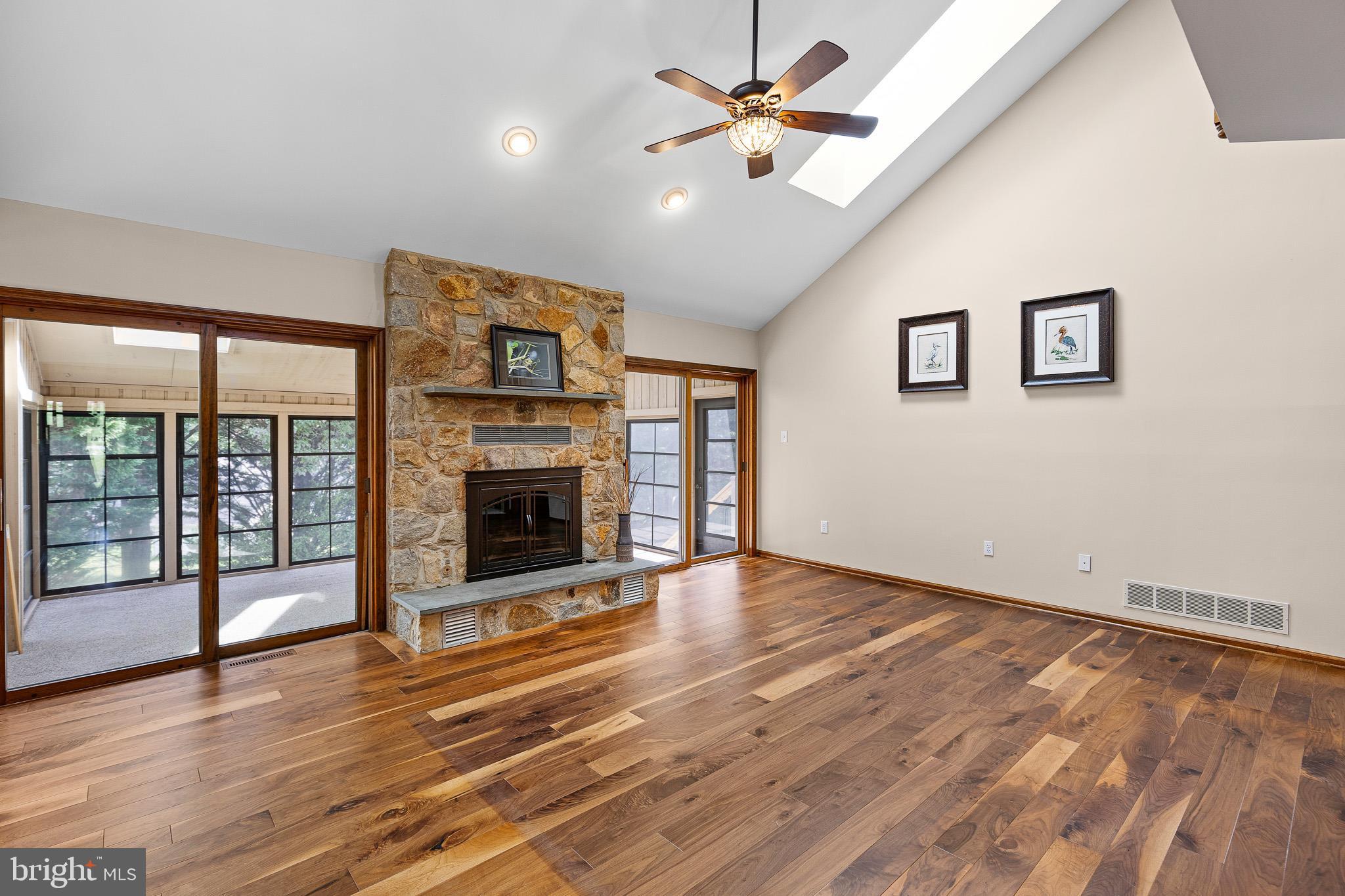 13 THORNBERRY LANE