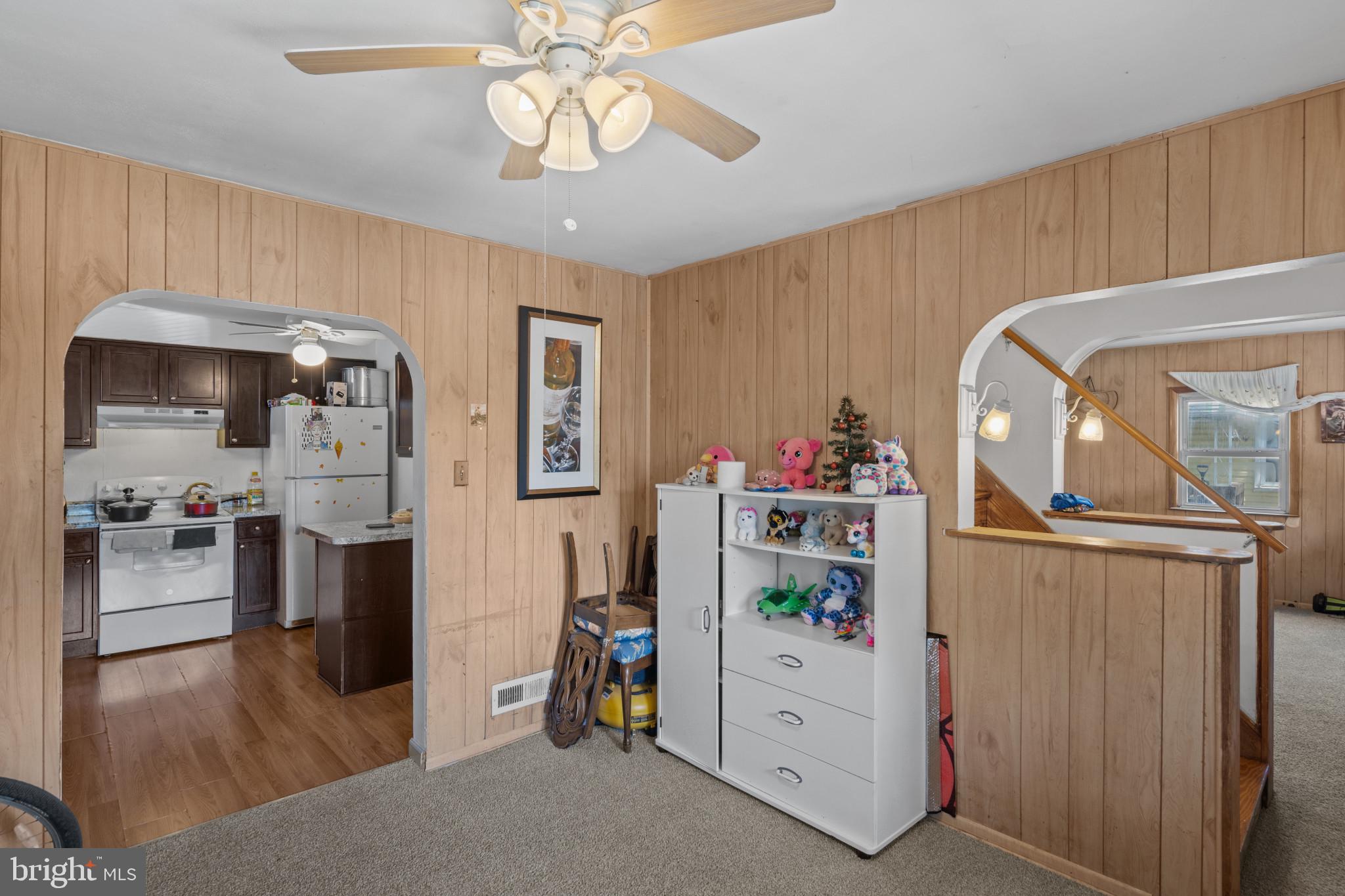 ARUNDEL GARDENS - Residential
